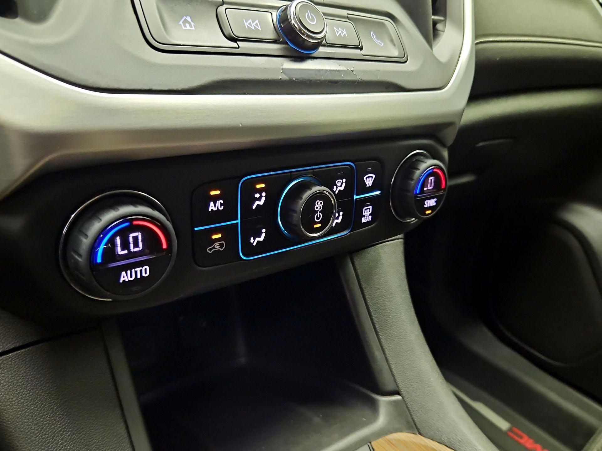 Thumbnail: 2019 GMC Acadia - 16