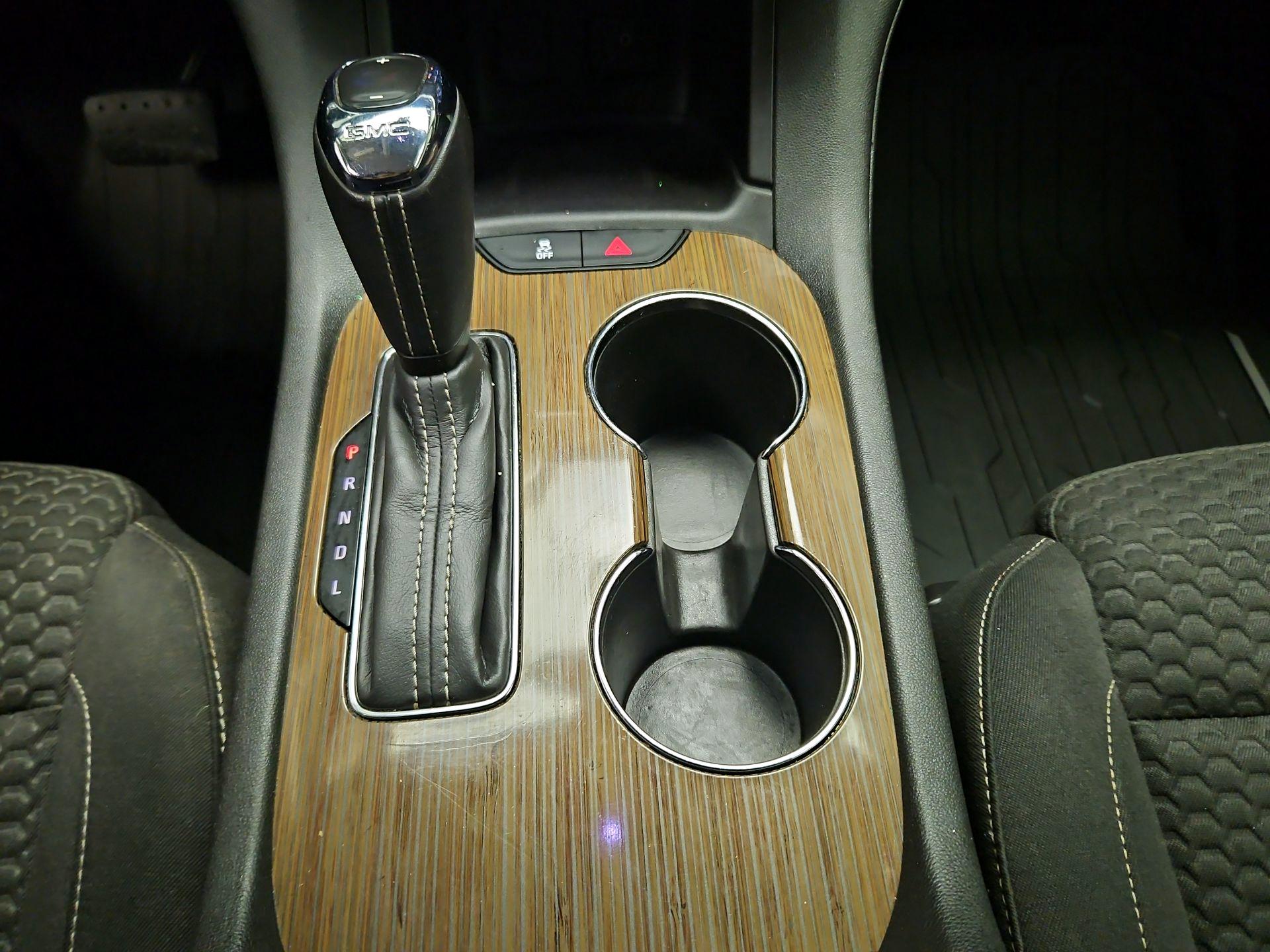 Thumbnail: 2019 GMC Acadia - 17