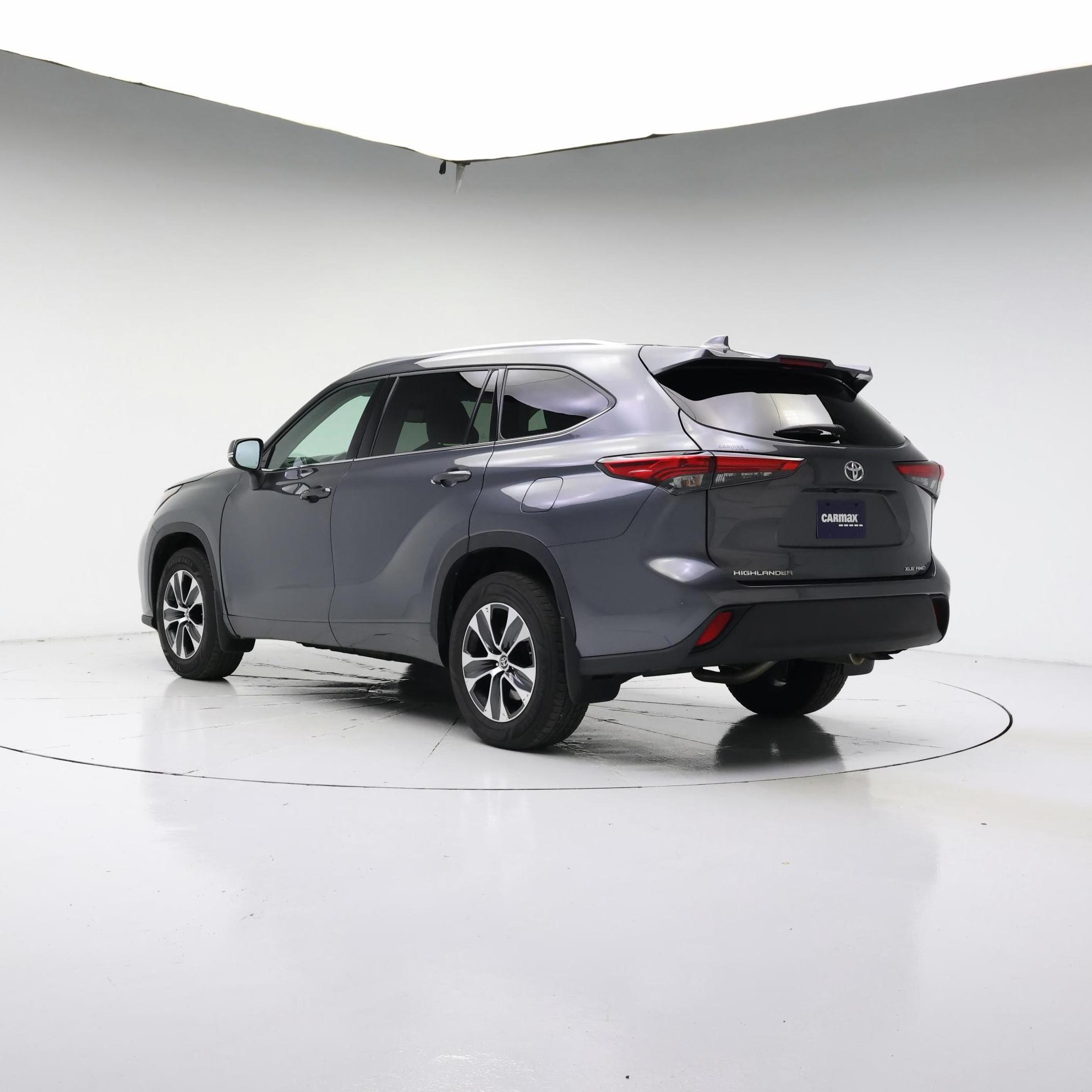 Thumbnail: 2020 Toyota Highlander - 2