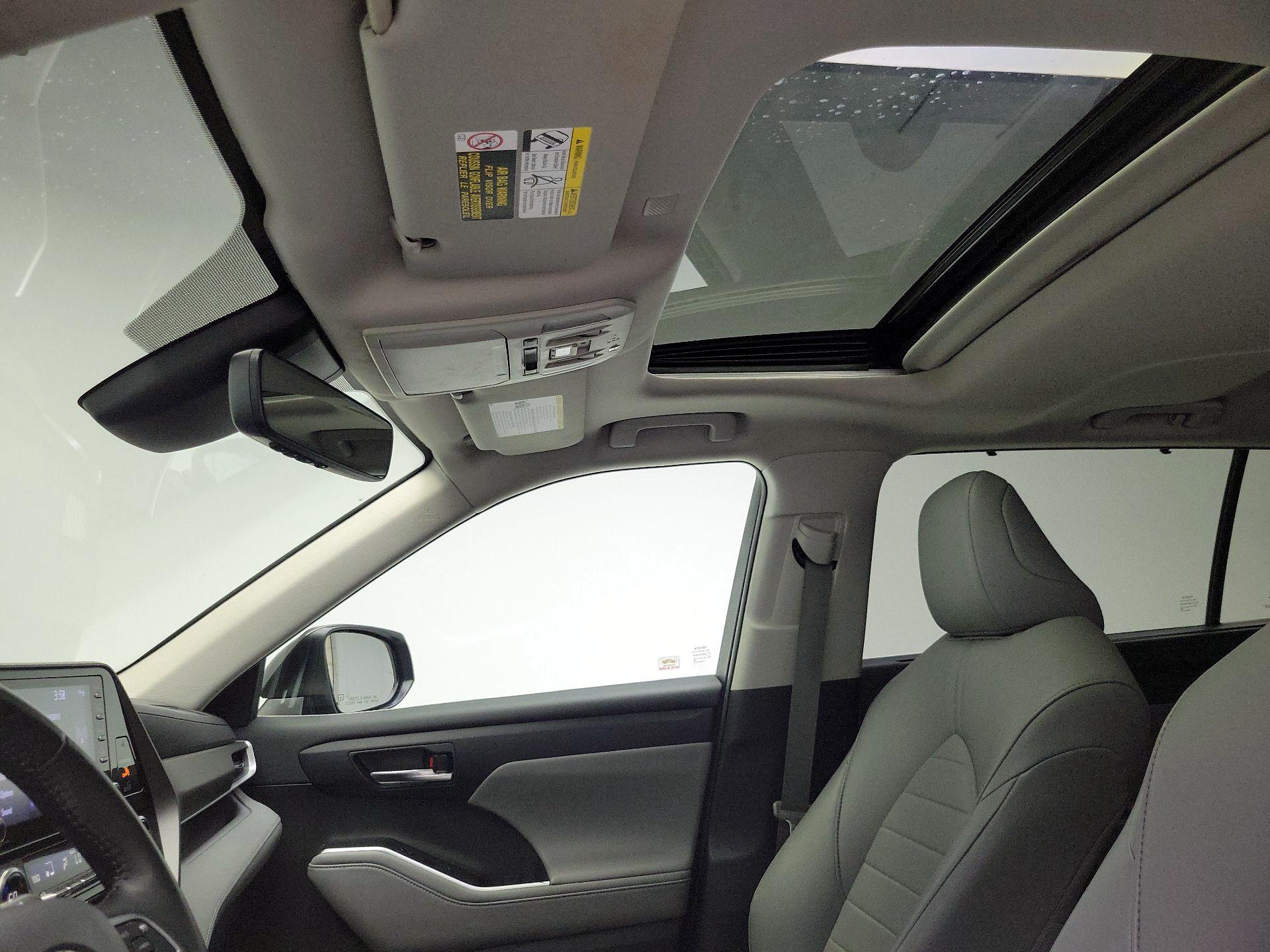 Thumbnail: 2020 Toyota Highlander - 19