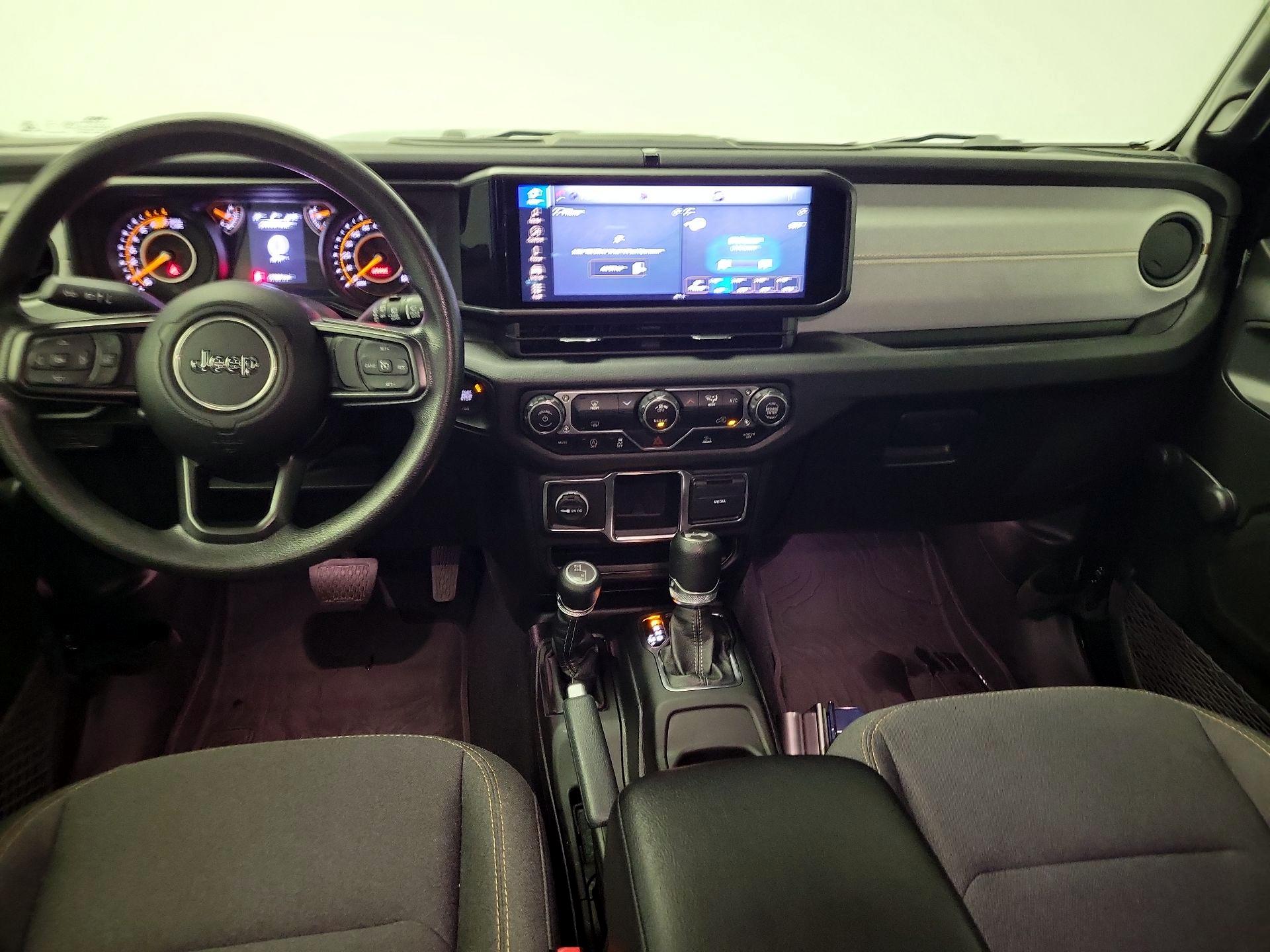 Thumbnail: 2024 Jeep Wrangler - 9