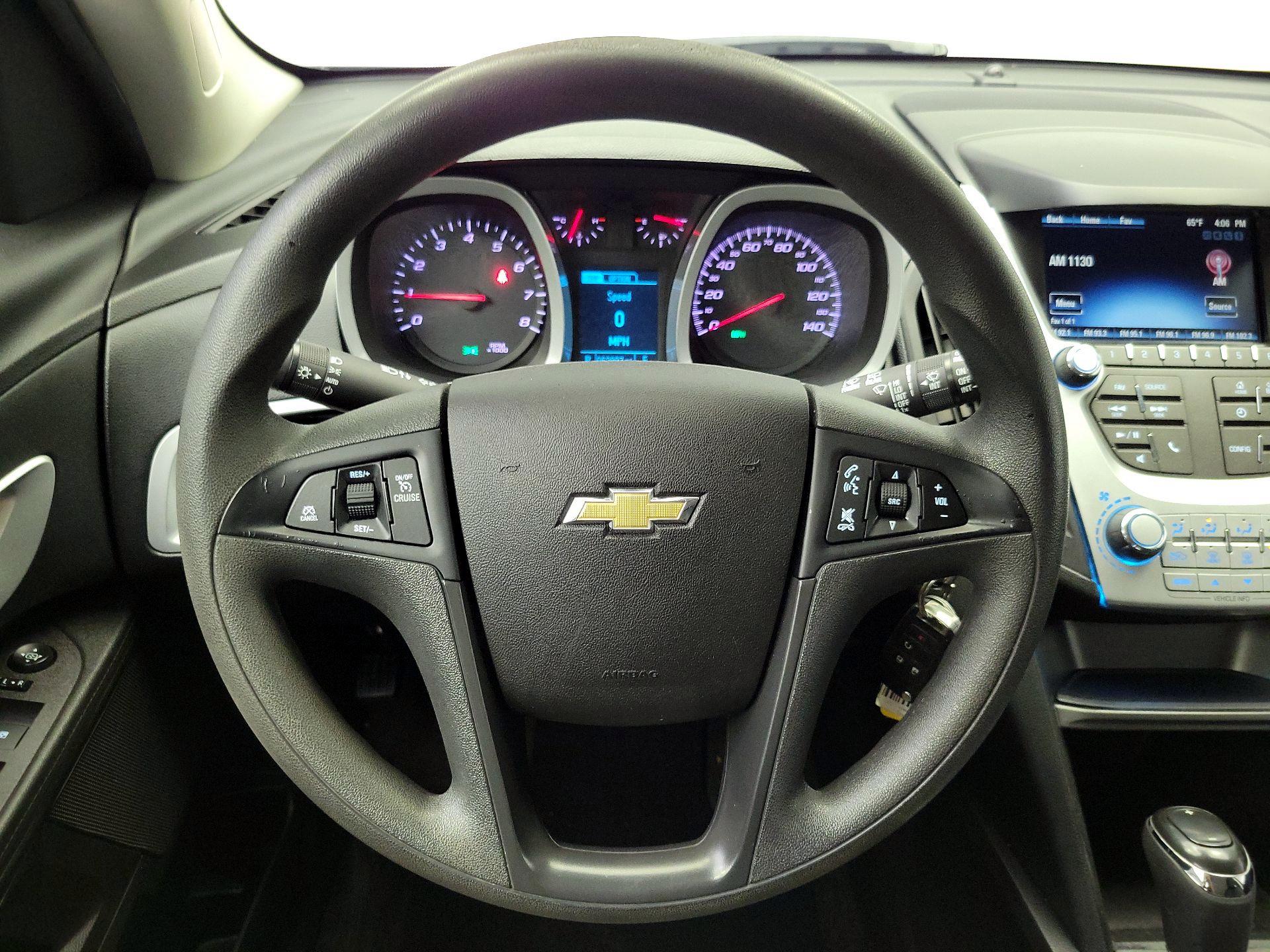 Thumbnail: 2017 Chevrolet Equinox - 10