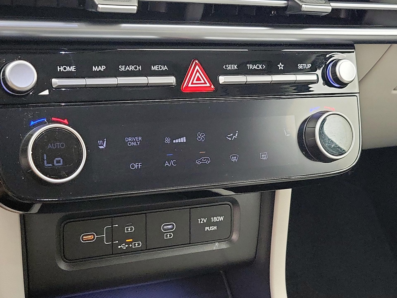 2025 Hyundai Tucson SEL Convenience - Photo 18