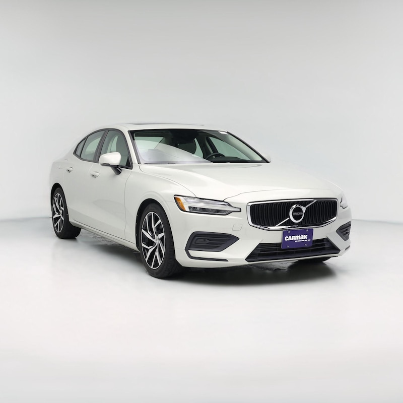 2020 Volvo S60 T6 Momentum