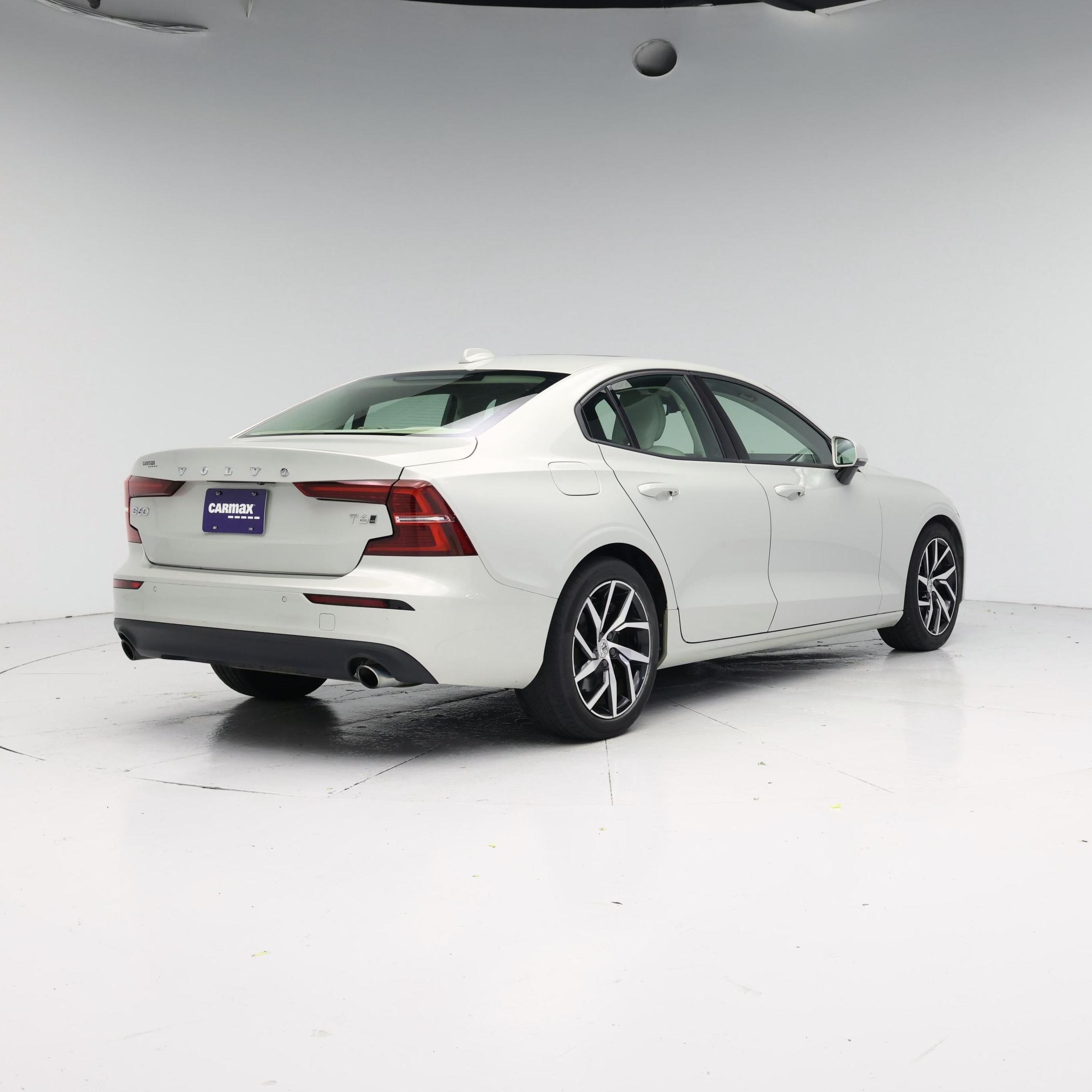 Thumbnail: 2020 Volvo S60 - 8
