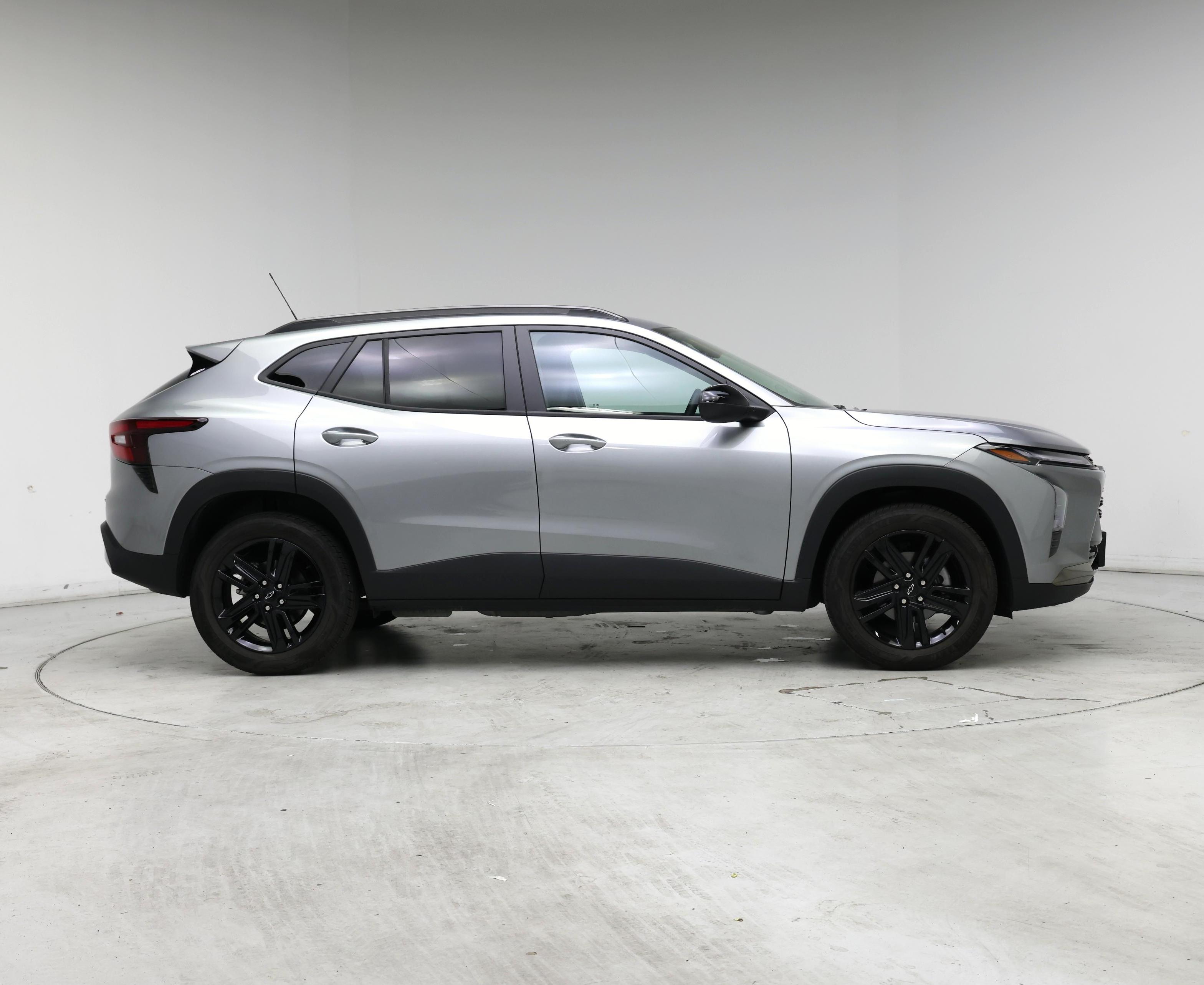 Thumbnail: 2025 Chevrolet Trax - 7