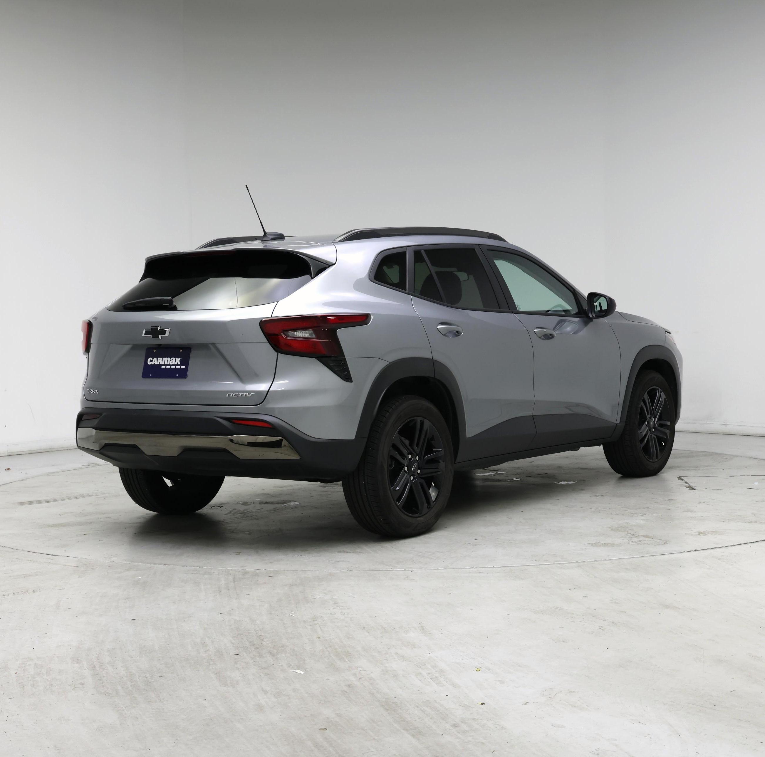 Thumbnail: 2025 Chevrolet Trax - 8