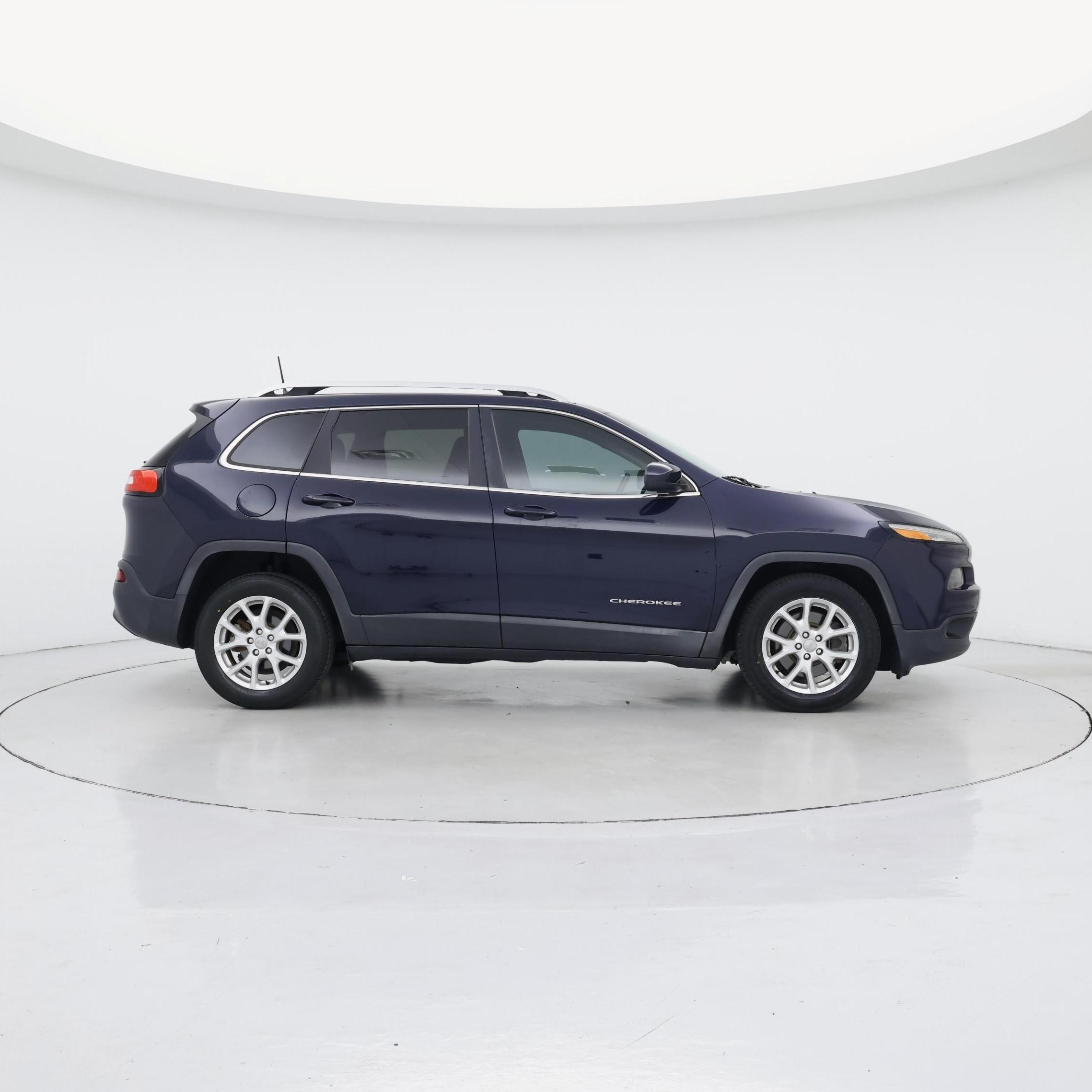 Thumbnail: 2016 Jeep Cherokee - 7