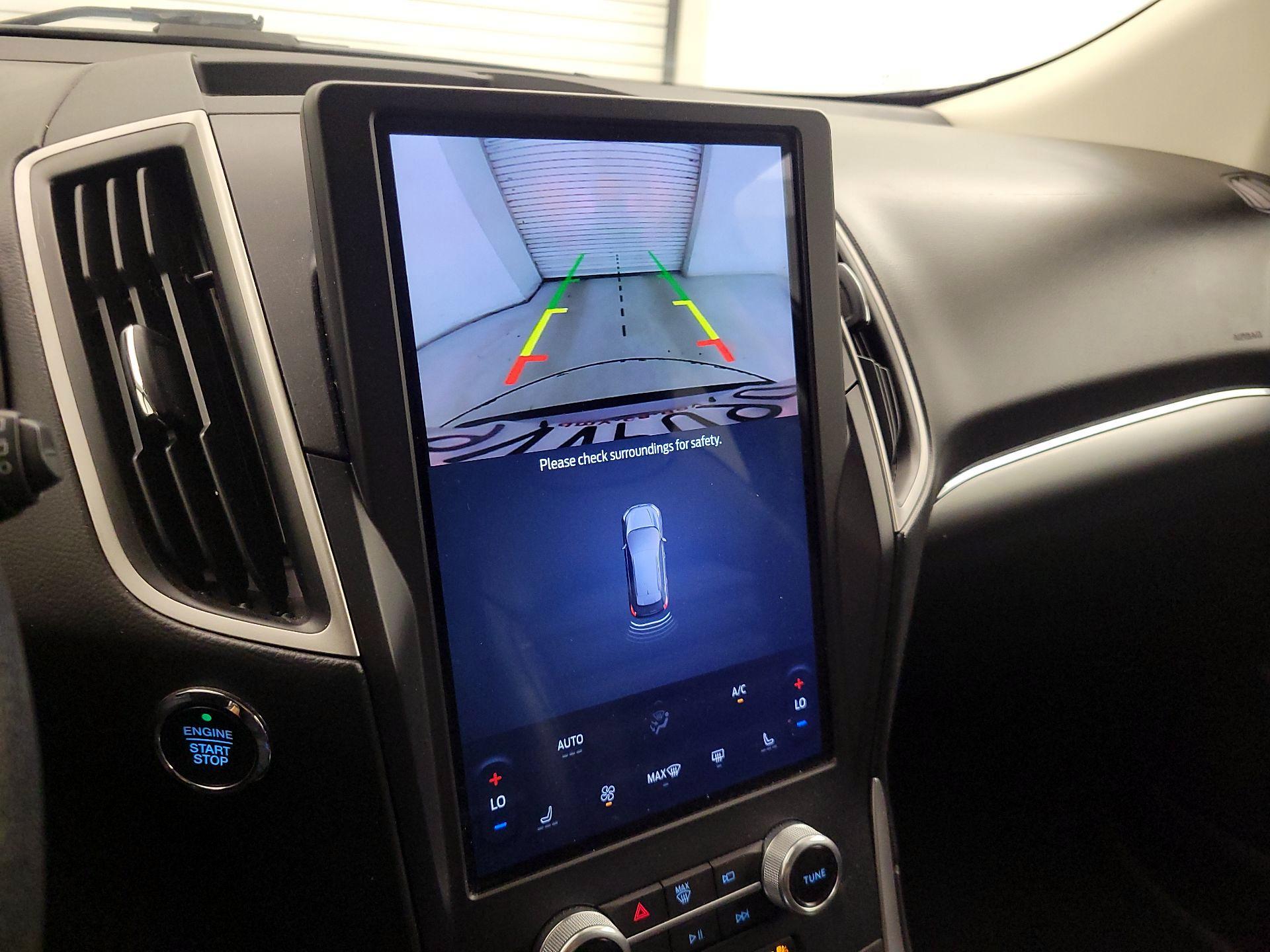 Thumbnail: 2022 Ford Edge - 15