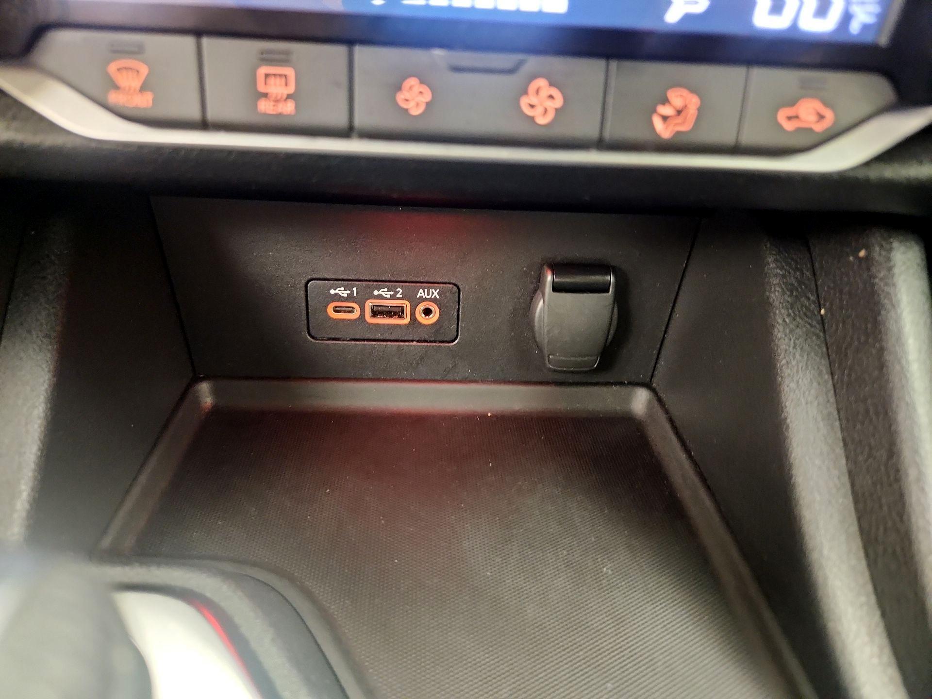 Thumbnail: 2020 Nissan Sentra - 18