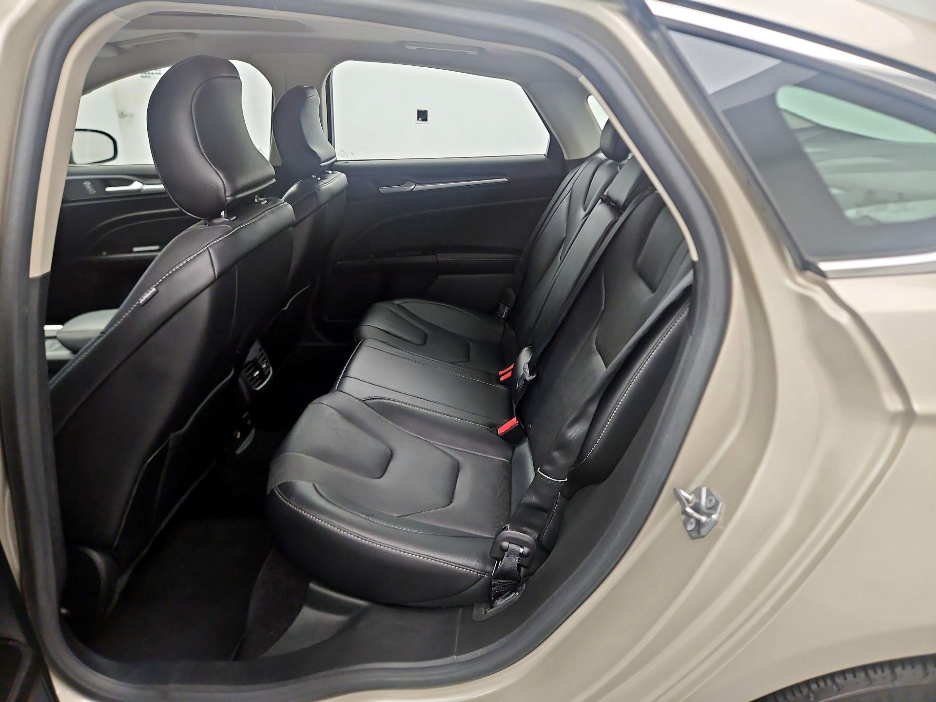 Thumbnail: 2017 Ford Fusion - 20