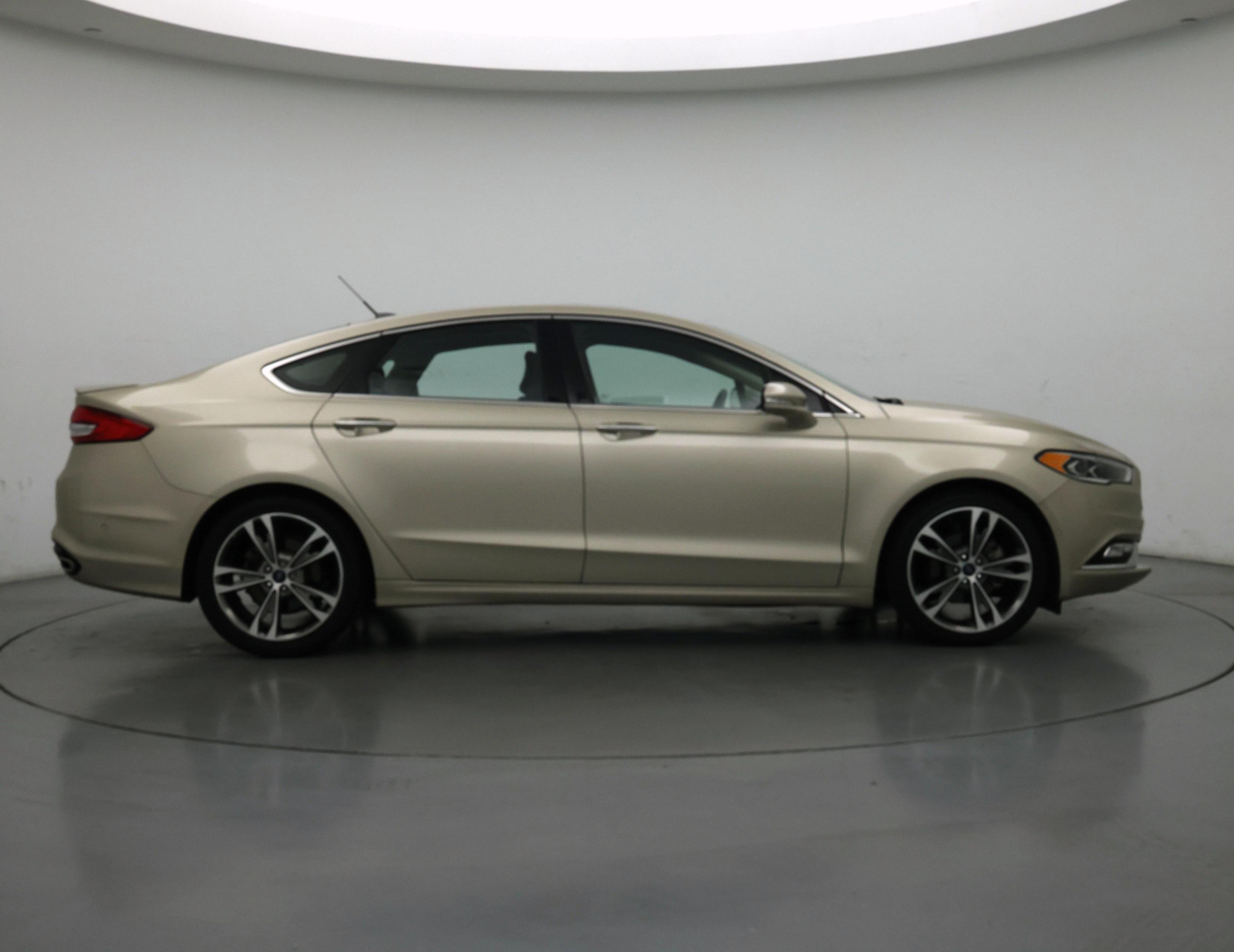 Thumbnail: 2017 Ford Fusion - 7
