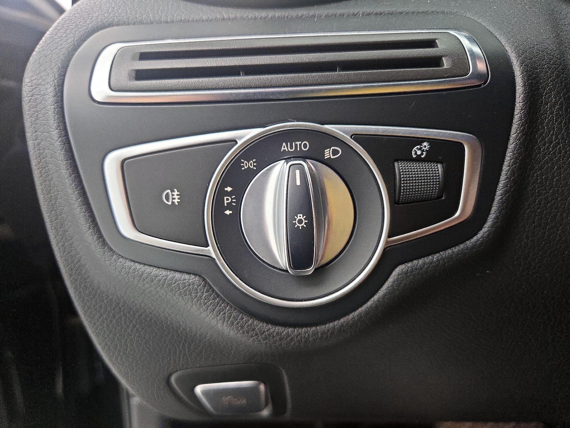 Thumbnail: 2019 Mercedes-Benz C-Class - 13