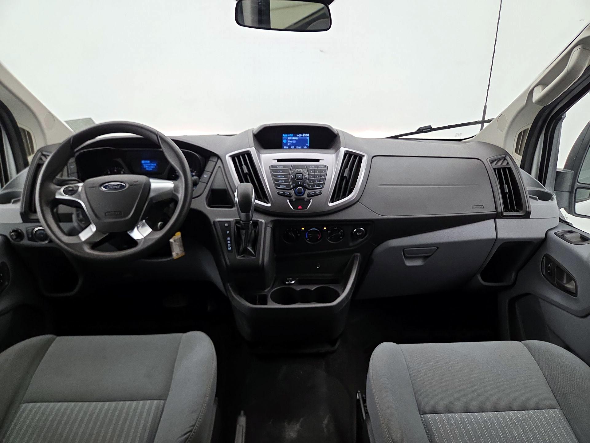 Thumbnail: 2015 Ford Transit Series - 9