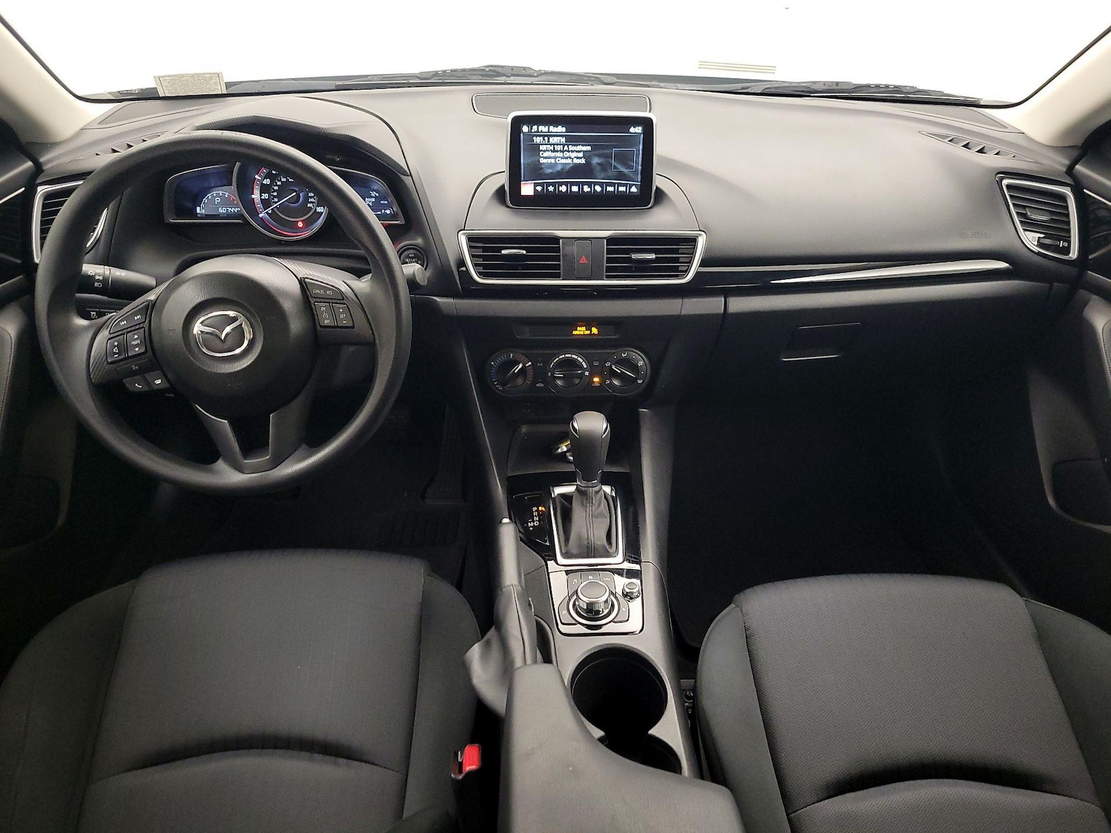 2016 Mazda MAZDA3 i Sport - Photo 10