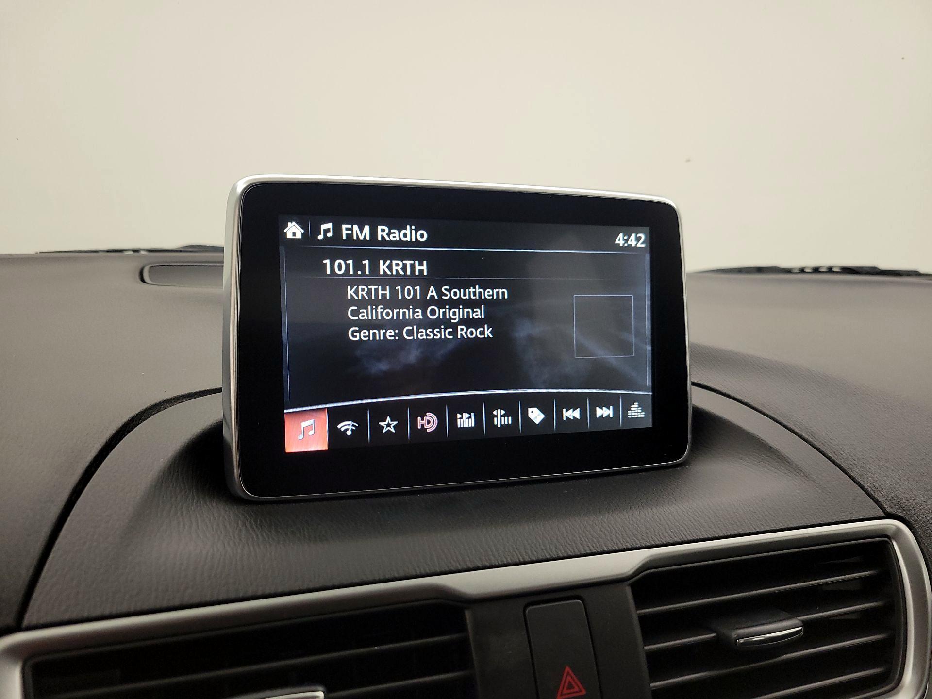 Thumbnail: 2016 Mazda Mazda3 - 14