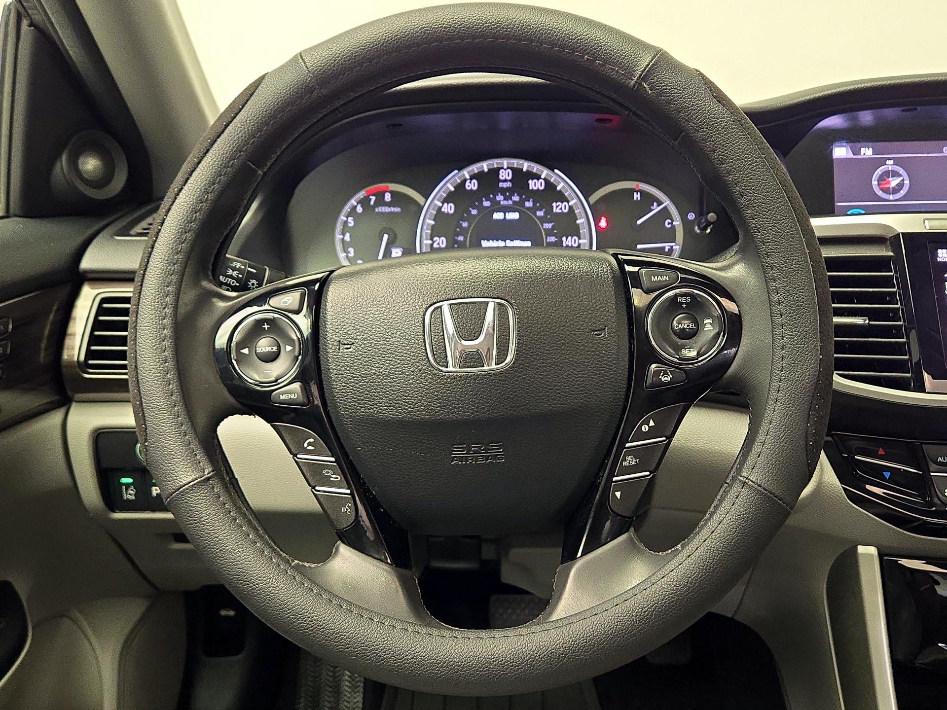 Thumbnail: 2017 Honda Accord - 10