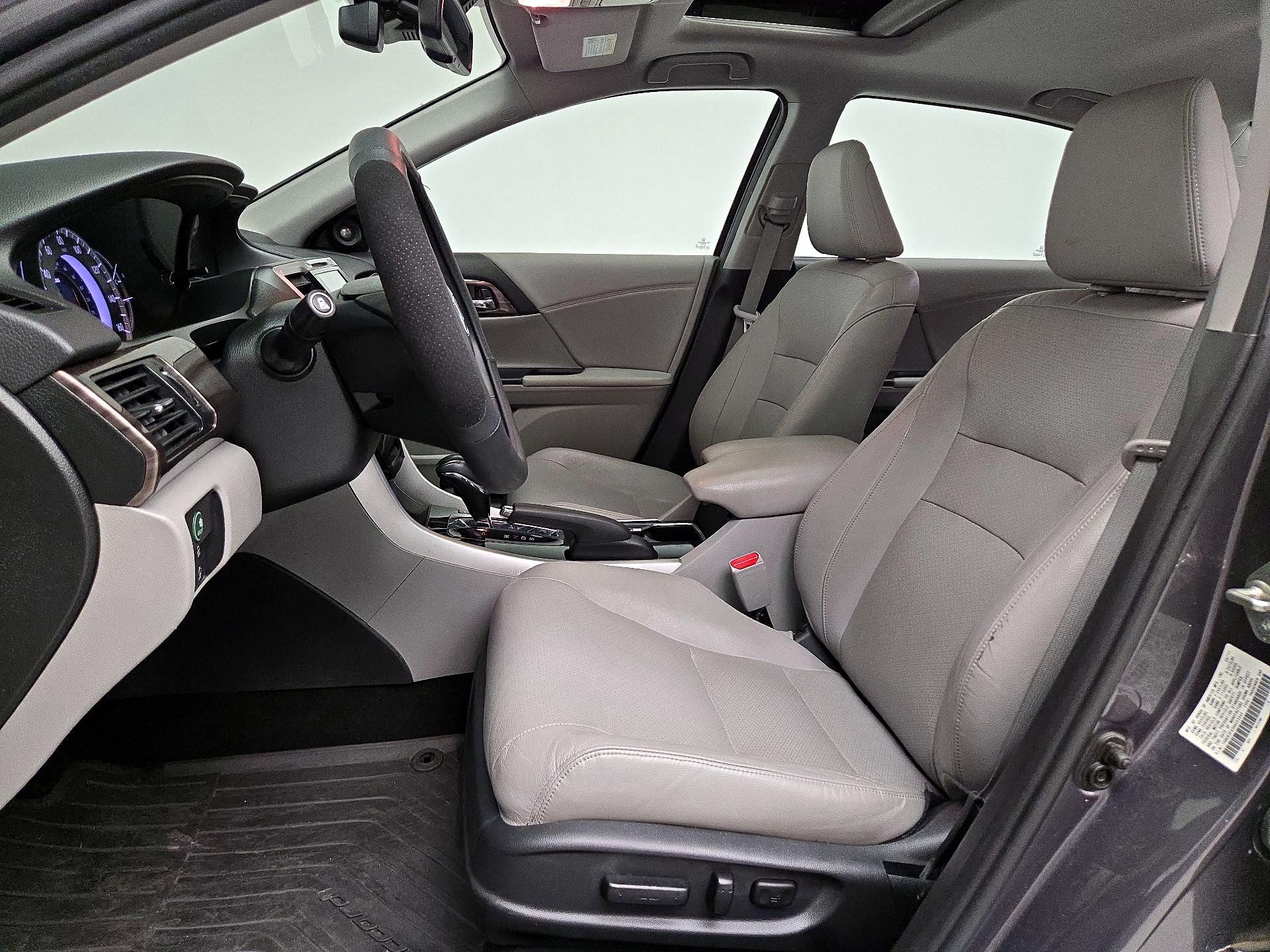 Thumbnail: 2017 Honda Accord - 11
