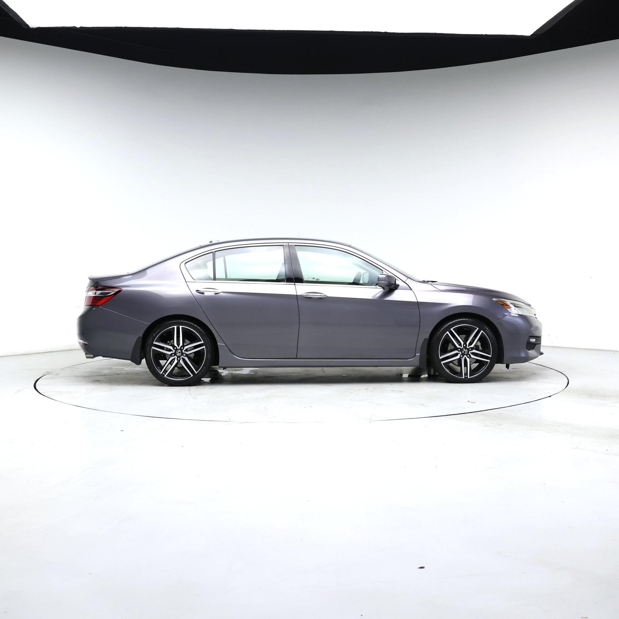 Thumbnail: 2017 Honda Accord - 7