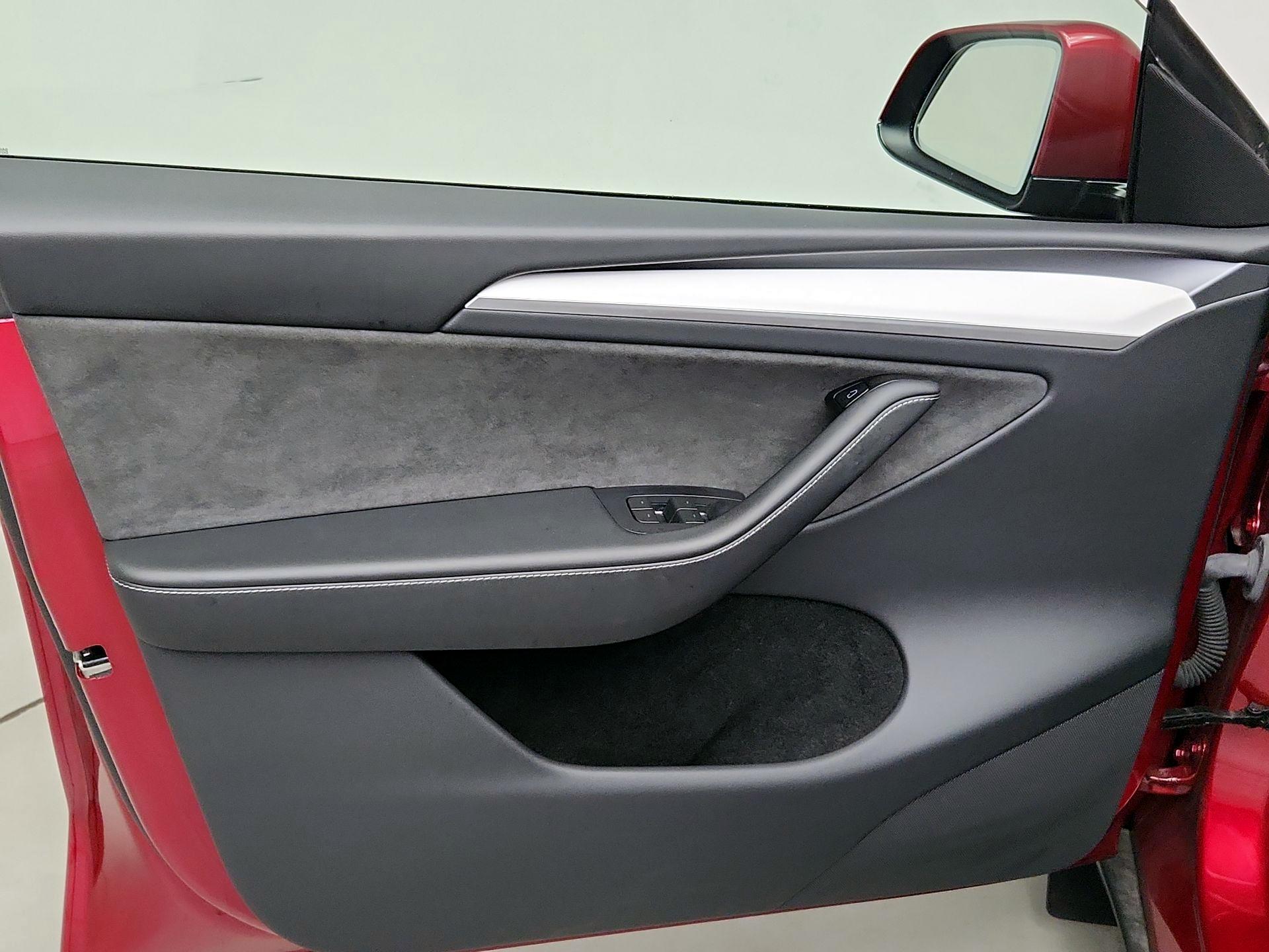 Thumbnail: 2024 Tesla Model Y - 12
