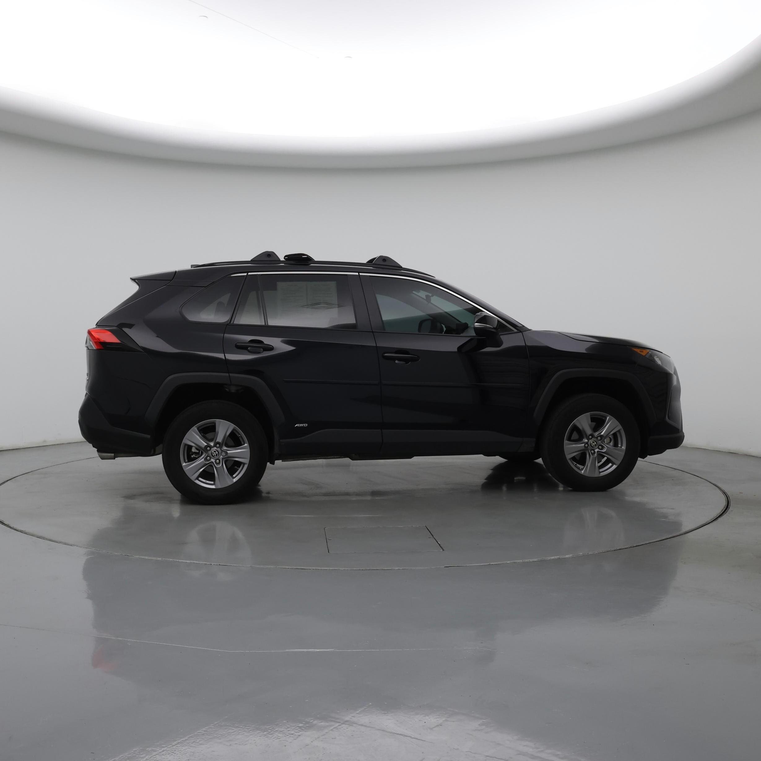 Thumbnail: 2022 Toyota RAV4 - 7