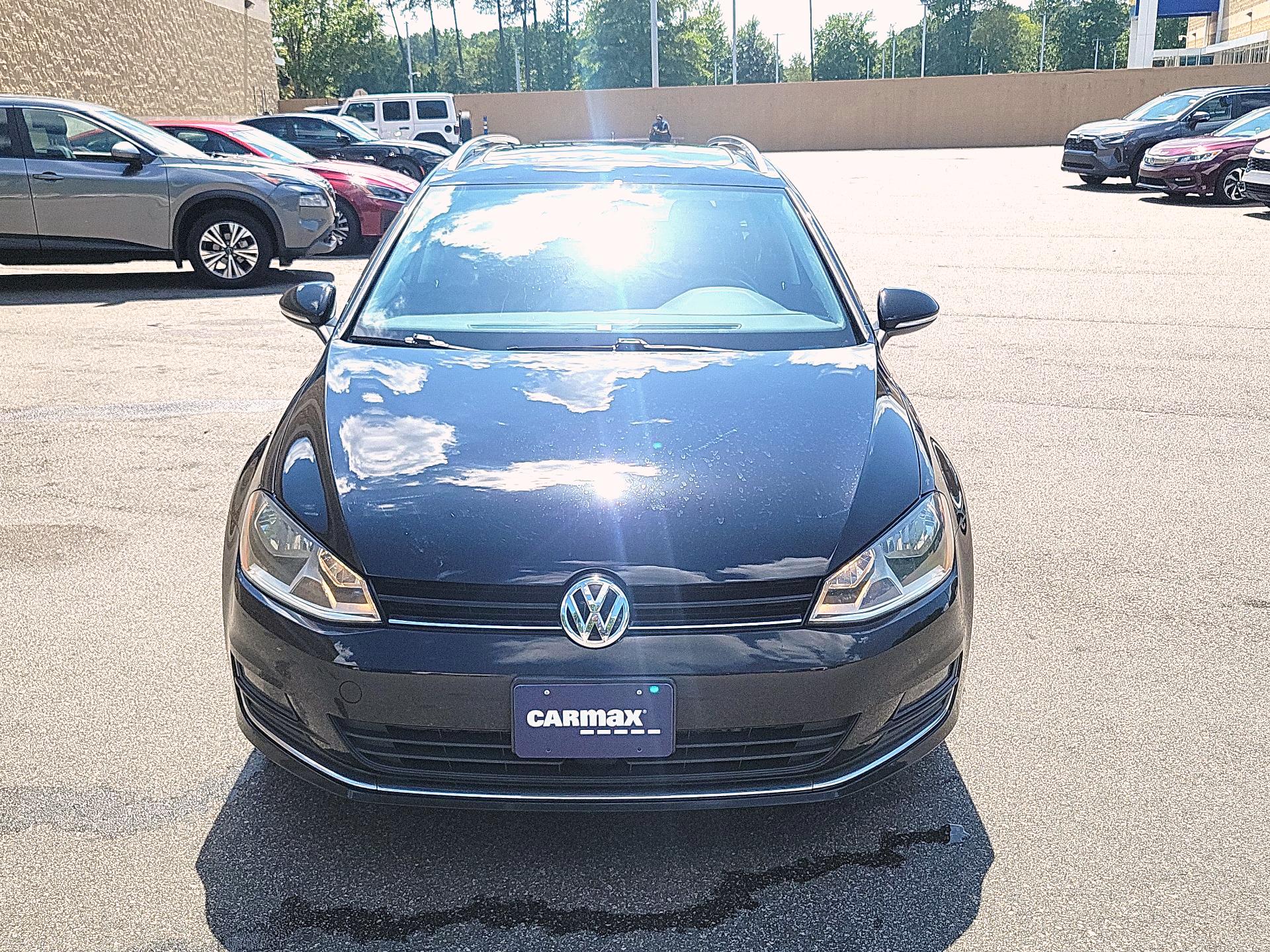 Thumbnail: 2017 Volkswagen Golf - 2