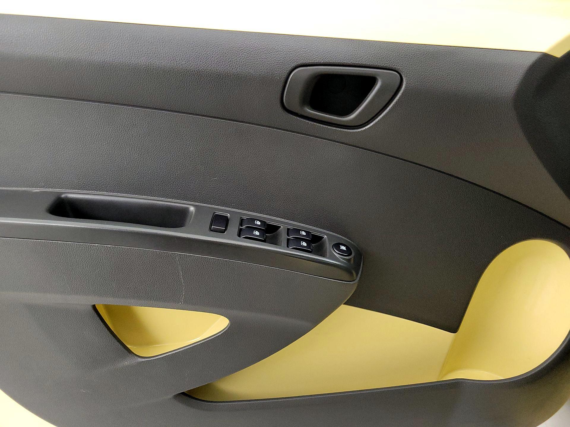 Thumbnail: 2014 Chevrolet Spark - 10