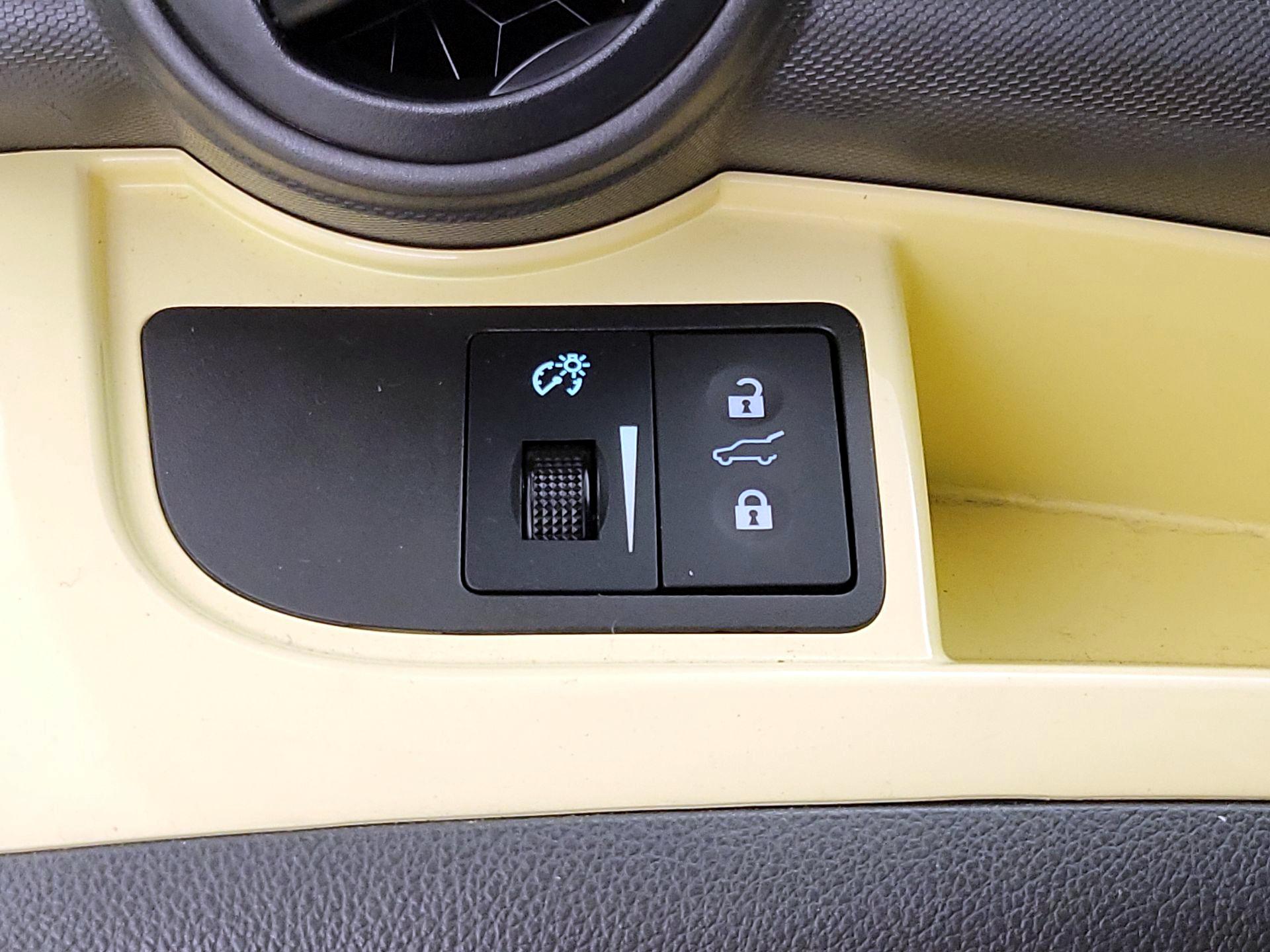Thumbnail: 2014 Chevrolet Spark - 11