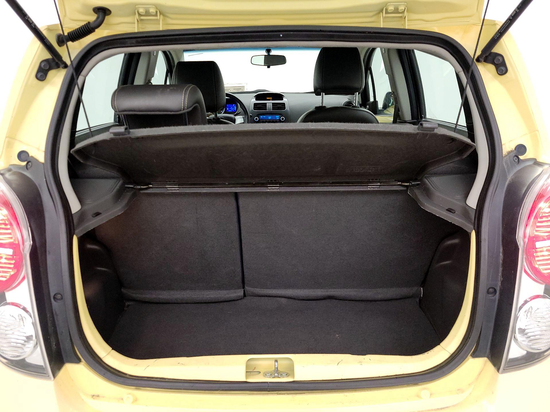 Thumbnail: 2014 Chevrolet Spark - 17