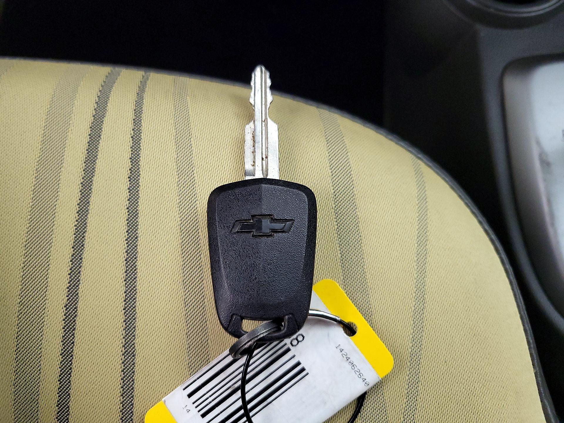 Thumbnail: 2014 Chevrolet Spark - 19