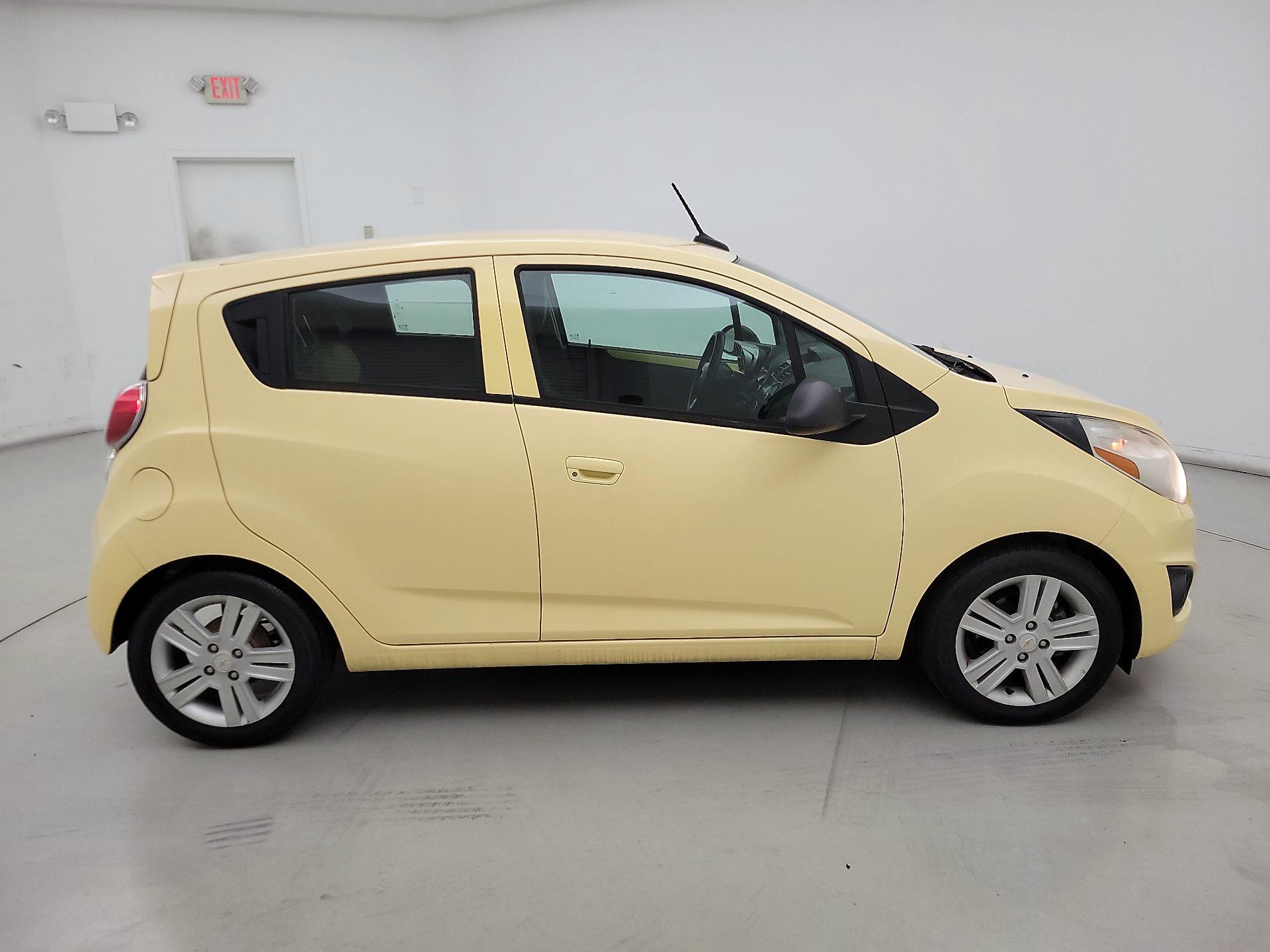 Thumbnail: 2014 Chevrolet Spark - 4