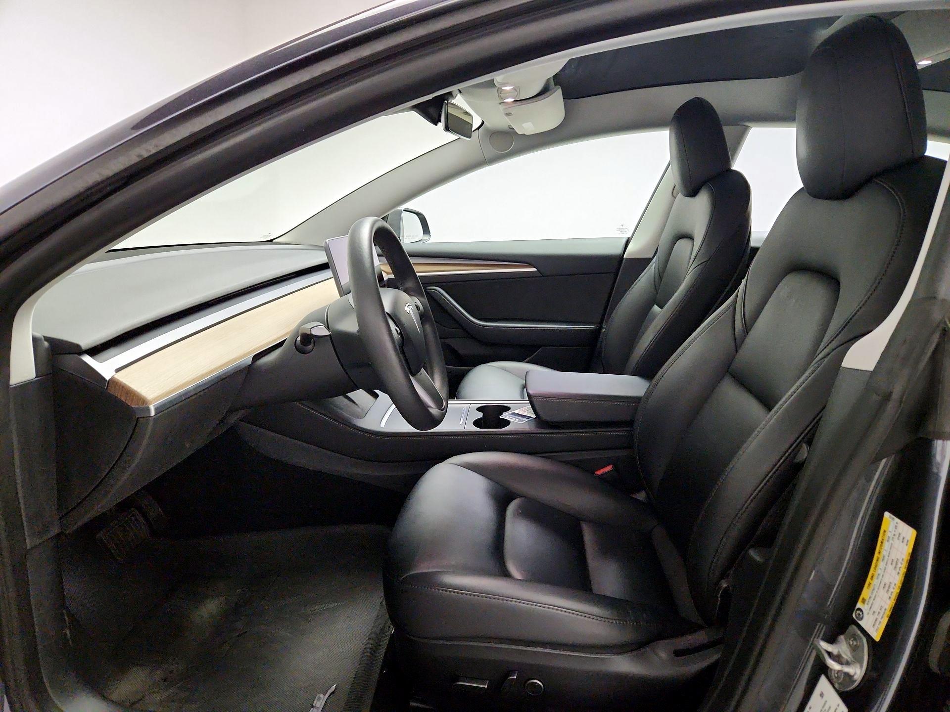 Thumbnail: 2022 Tesla Model 3 - 11