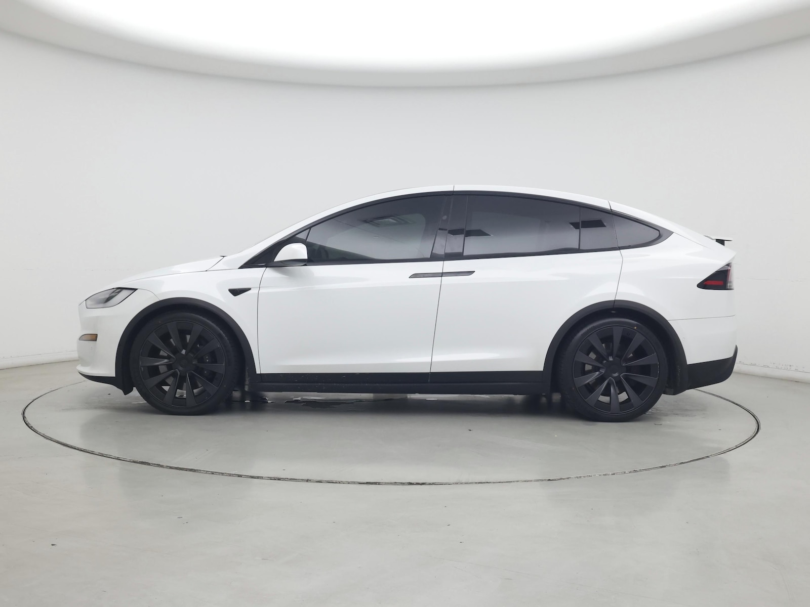 2022 Tesla Model X Plaid - Photo 4