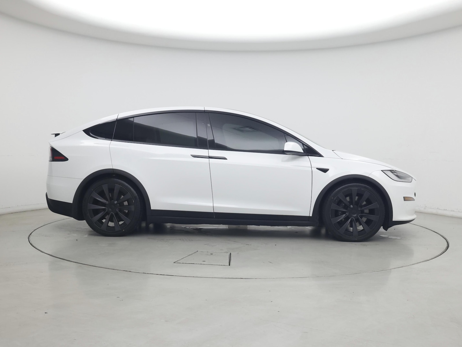 2022 Tesla Model X Plaid - Photo 8