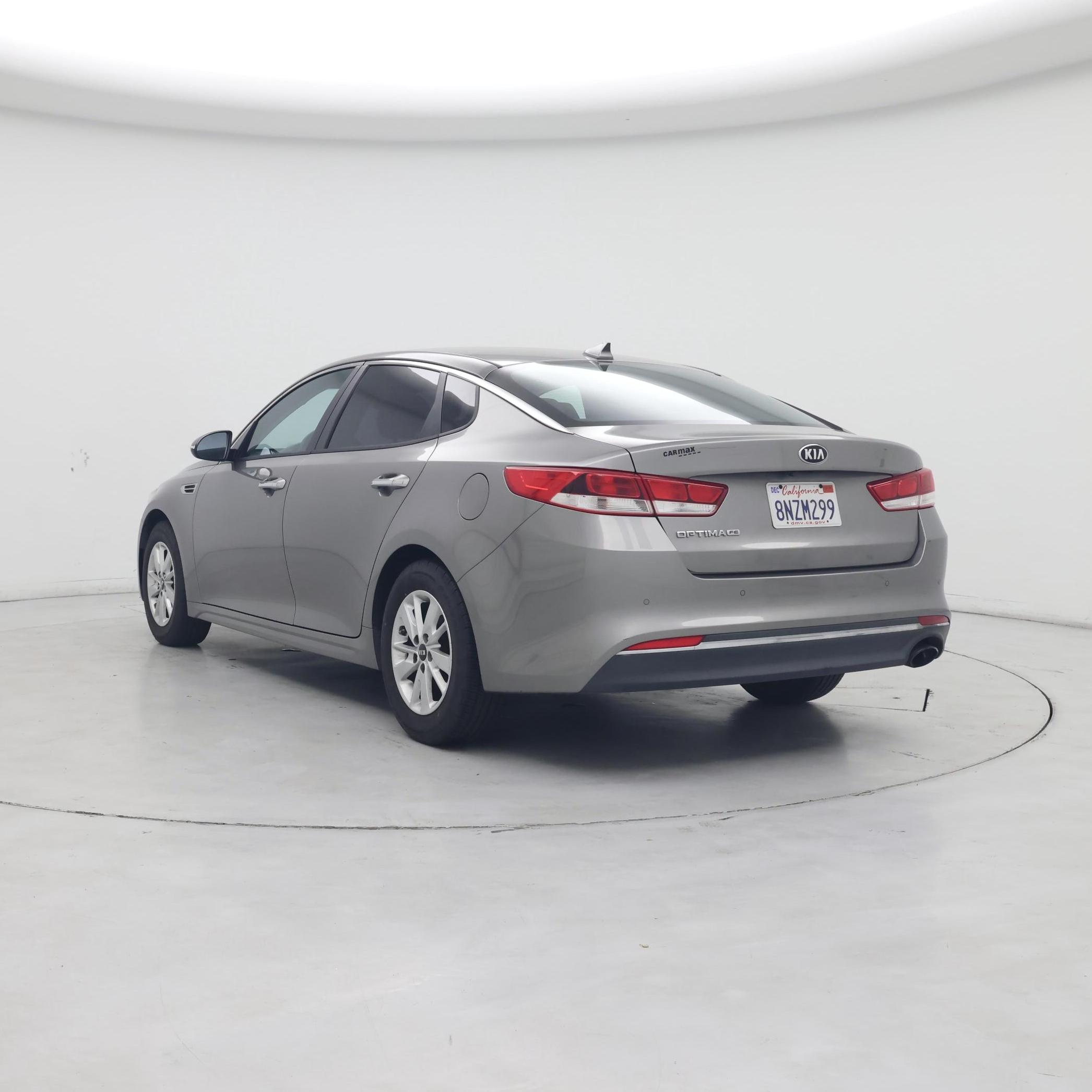 Thumbnail: 2018 Kia Optima - 2