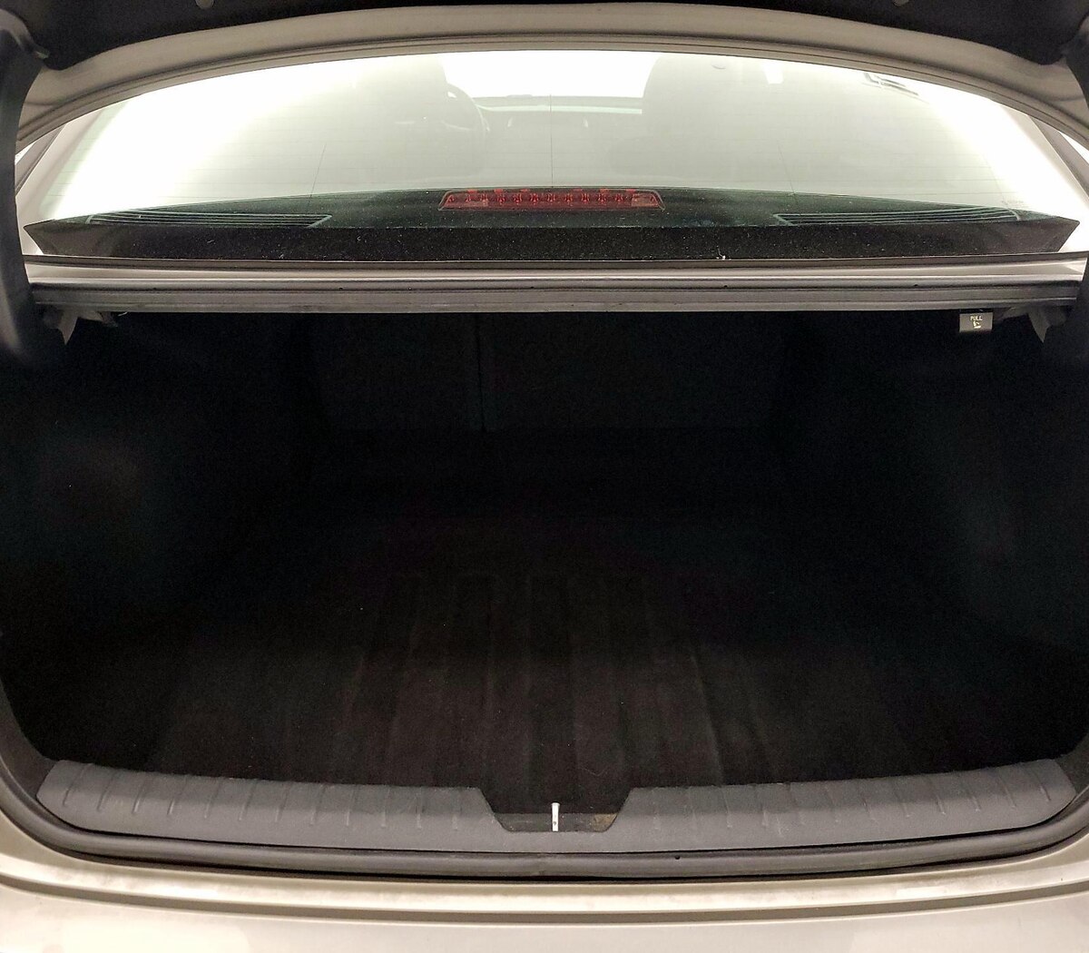Trunk/Cargo (Seats Up)