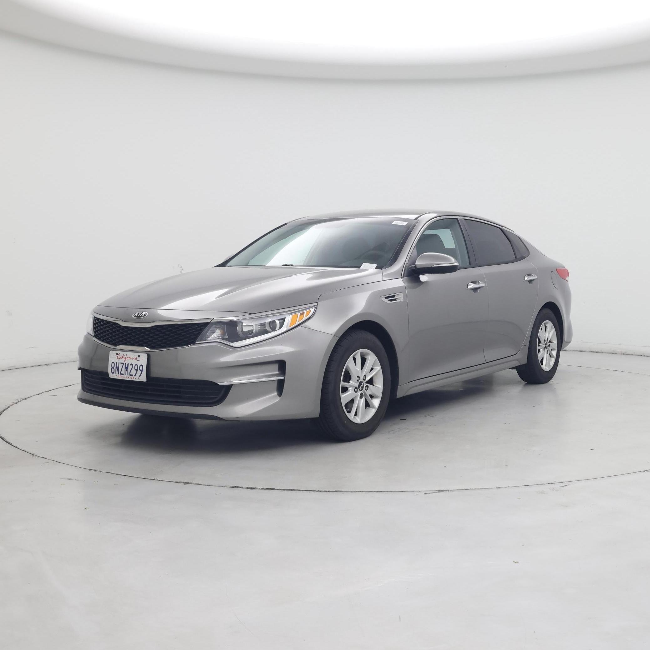 Thumbnail: 2018 Kia Optima - 4