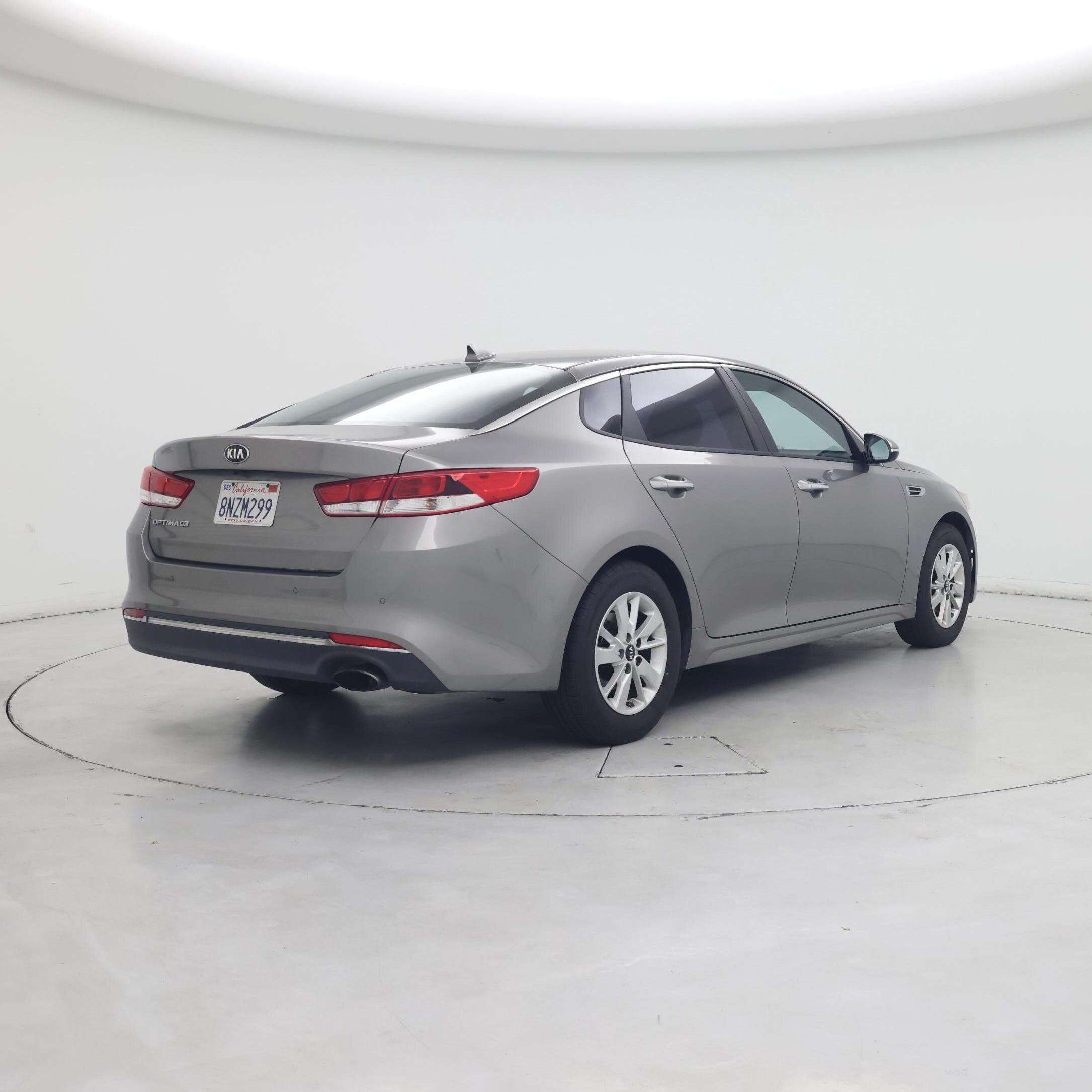 Thumbnail: 2018 Kia Optima - 8