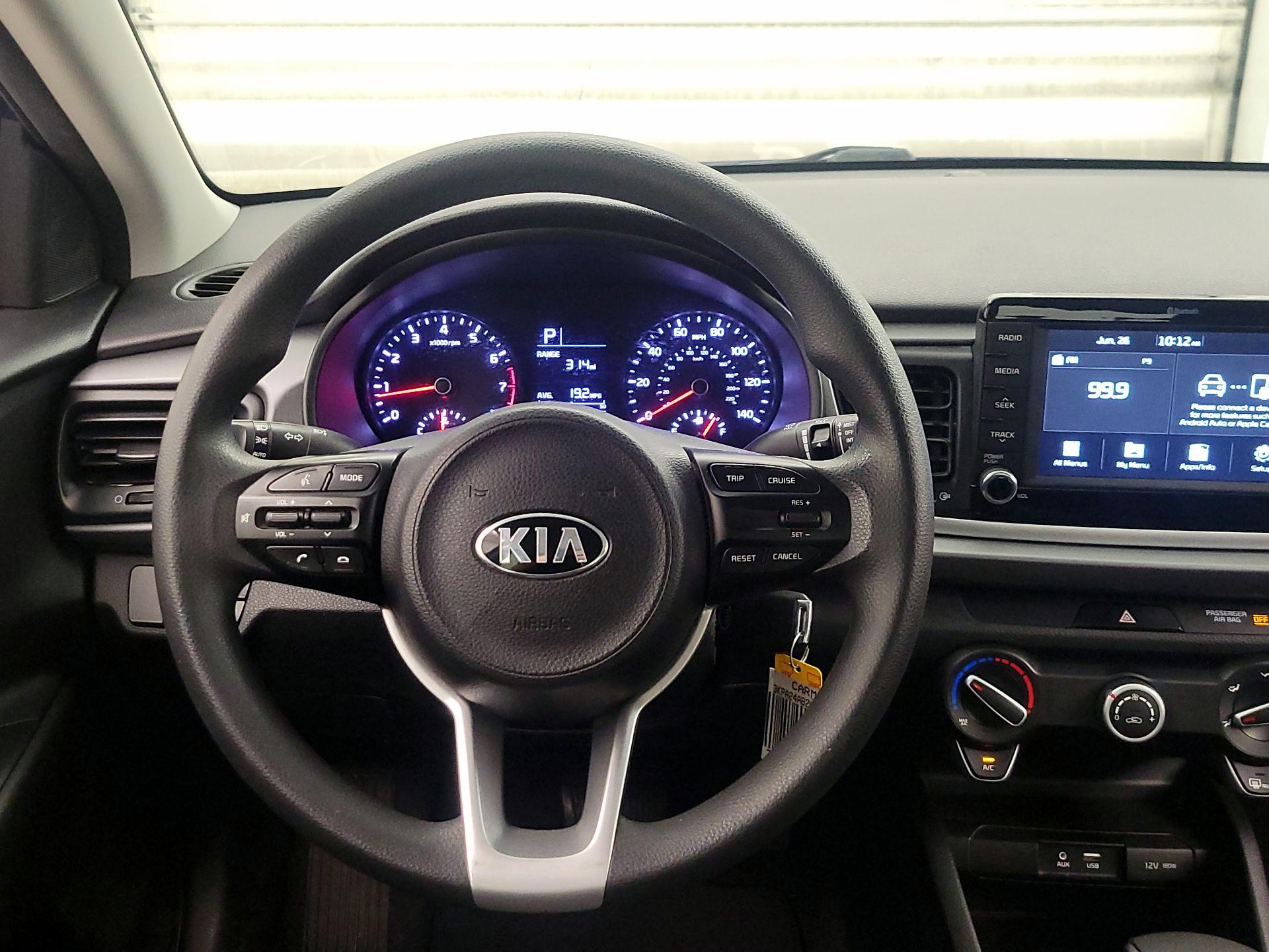 Thumbnail: 2019 Kia Rio - 10