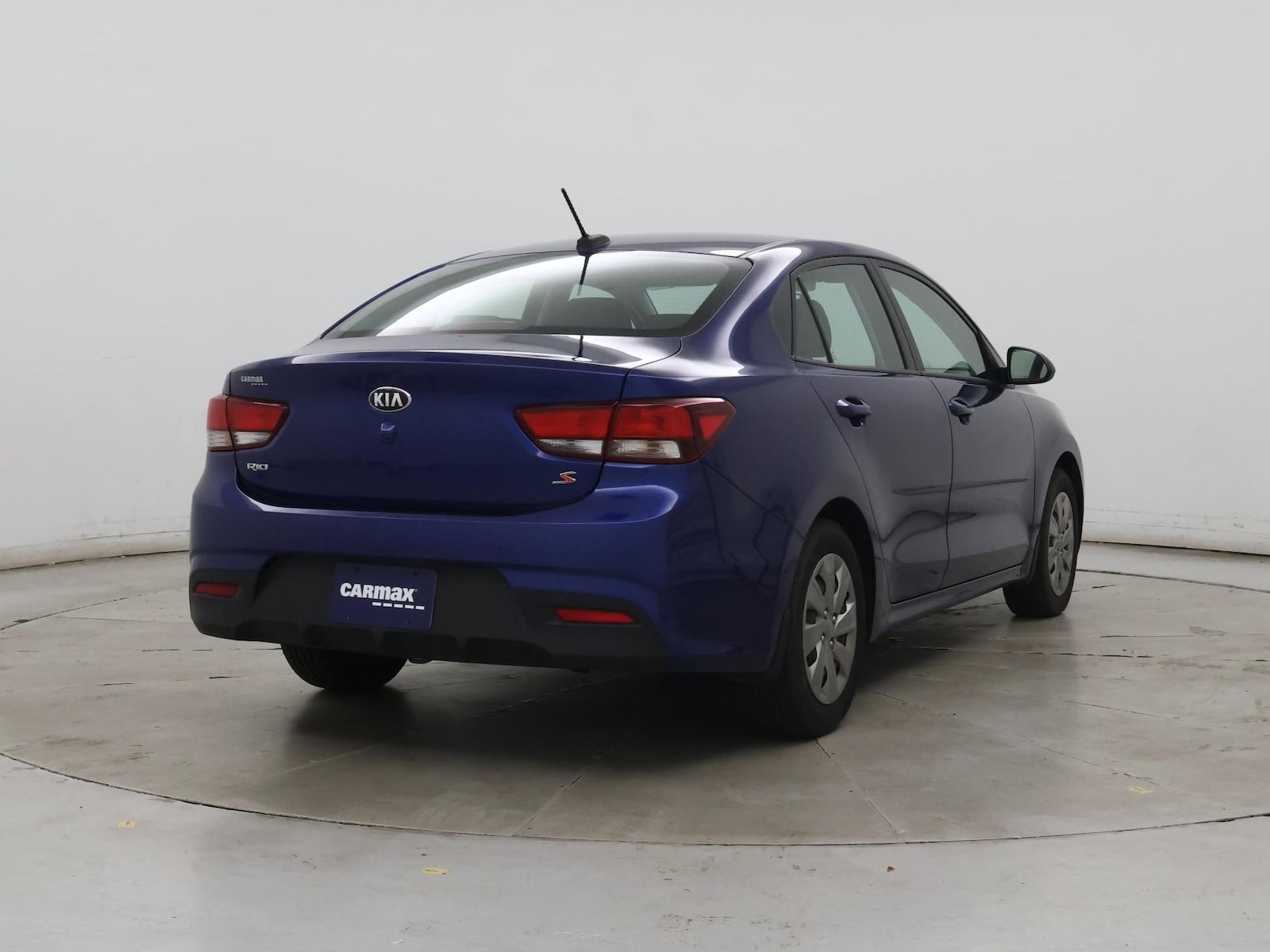 2019 Kia RIO S - Photo 9
