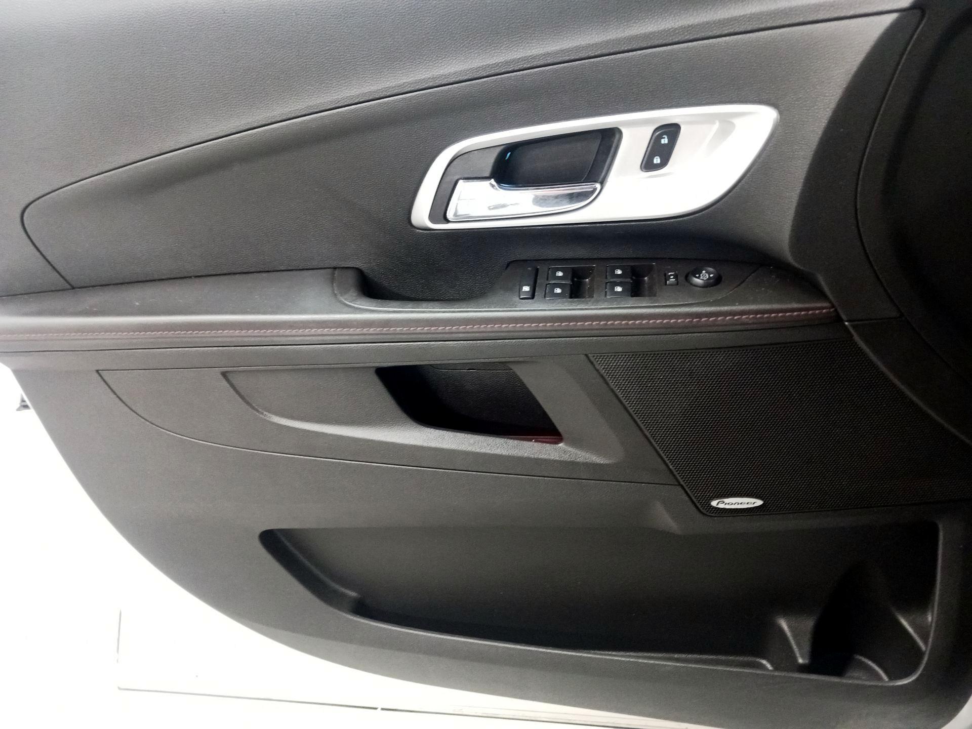 Thumbnail: 2015 Chevrolet Equinox - 12