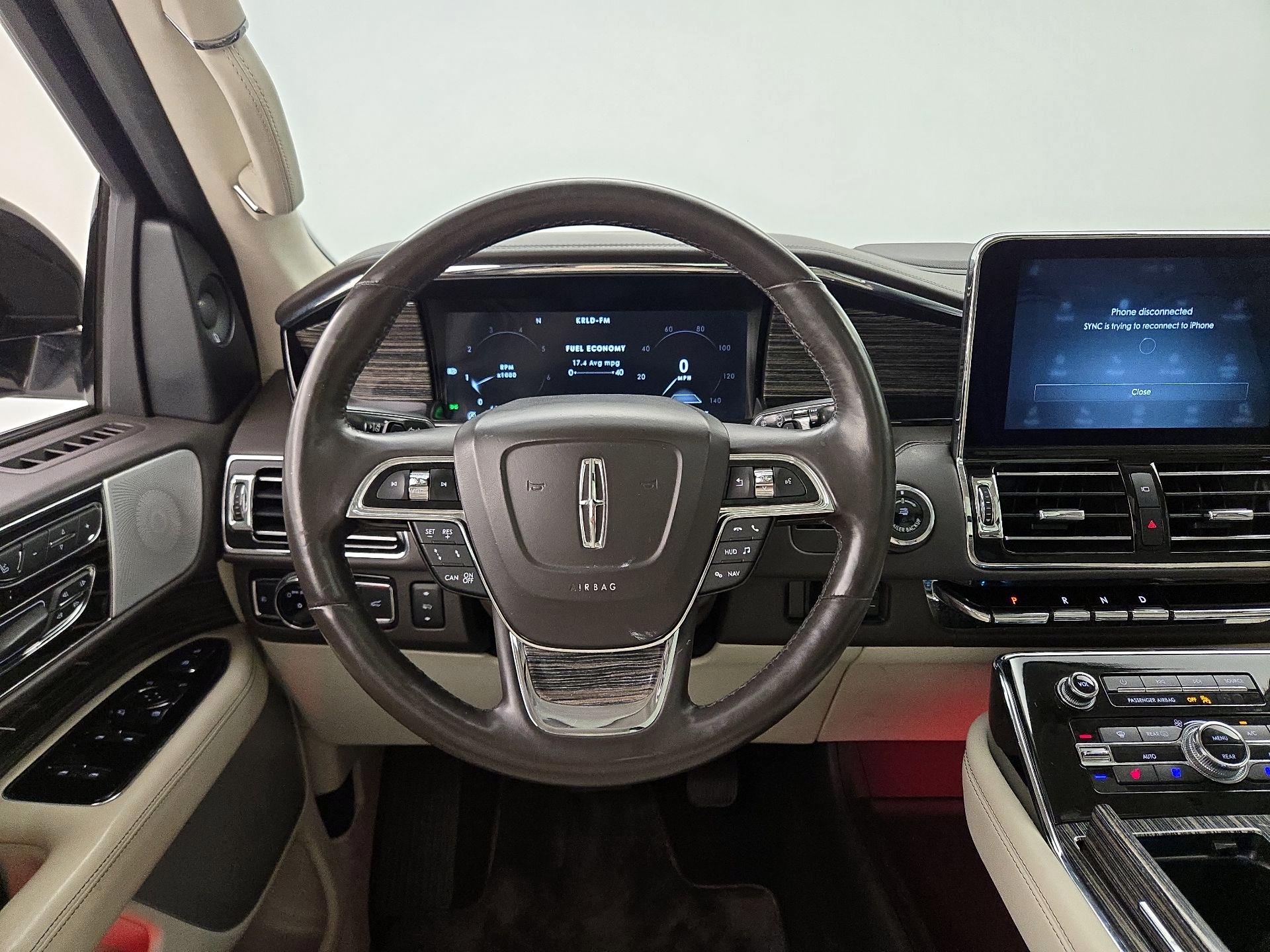 Thumbnail: 2020 Lincoln Navigator - 10