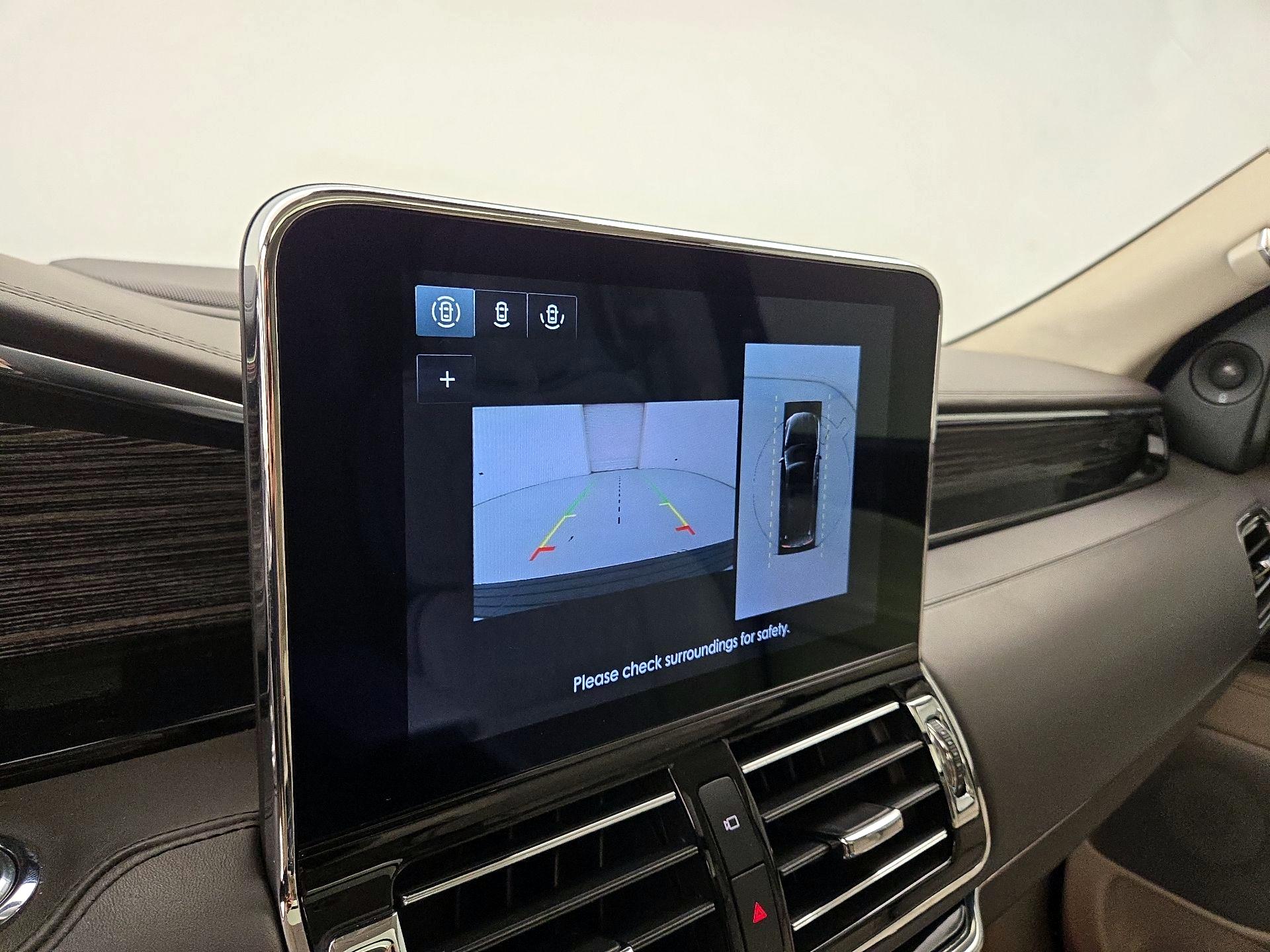 Thumbnail: 2020 Lincoln Navigator - 15