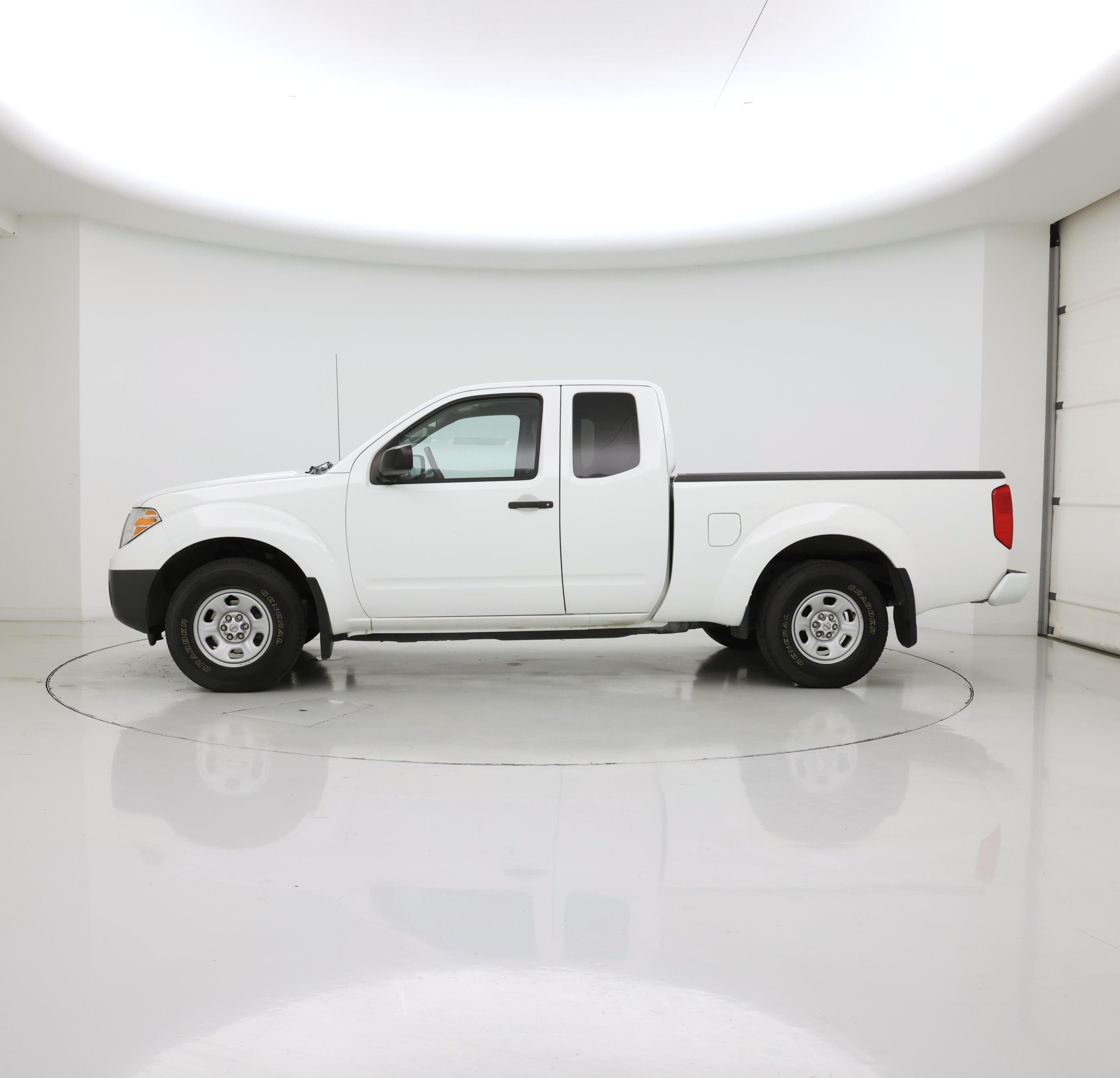 Thumbnail: 2019 Nissan Frontier - 3