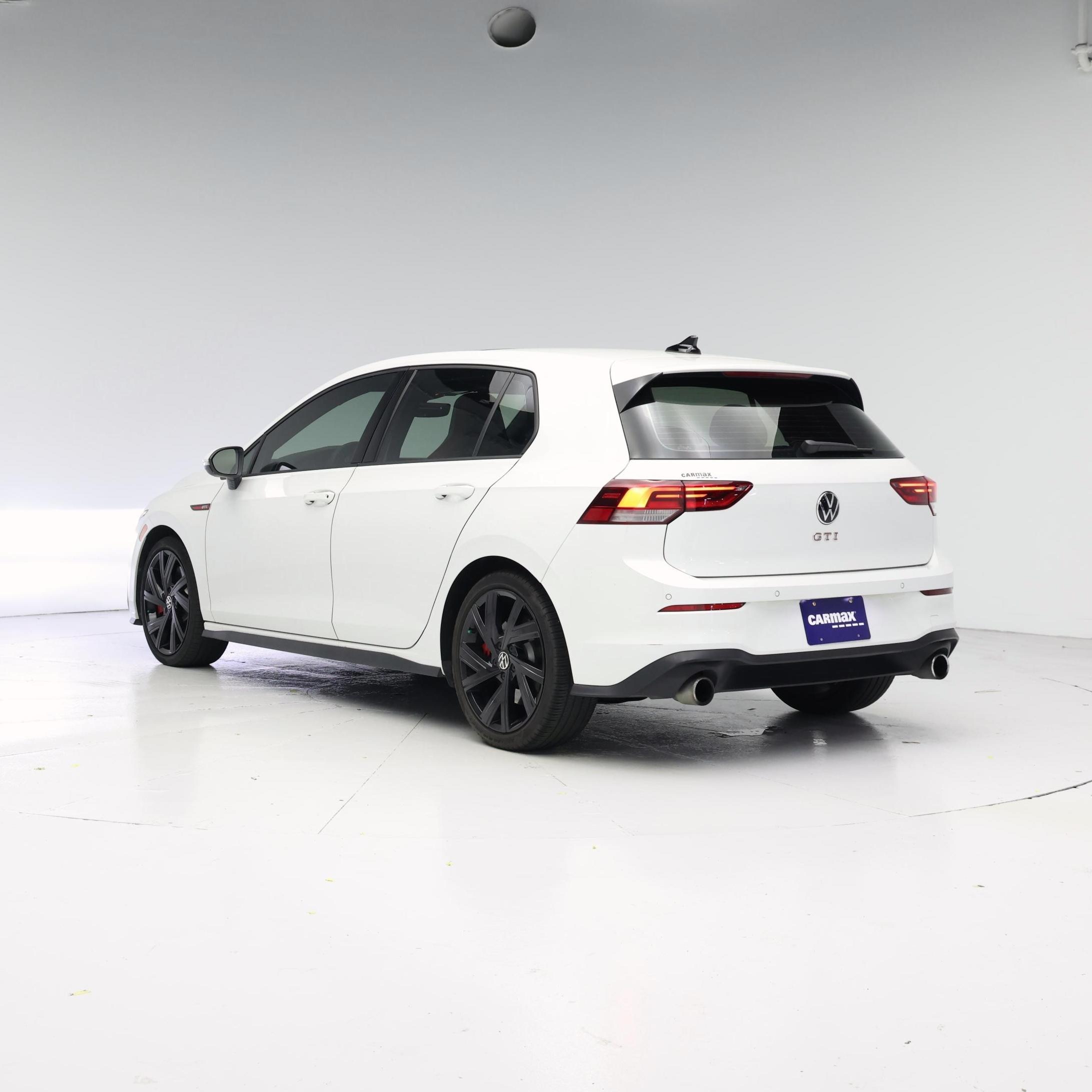 Thumbnail: 2022 Volkswagen Golf - 2