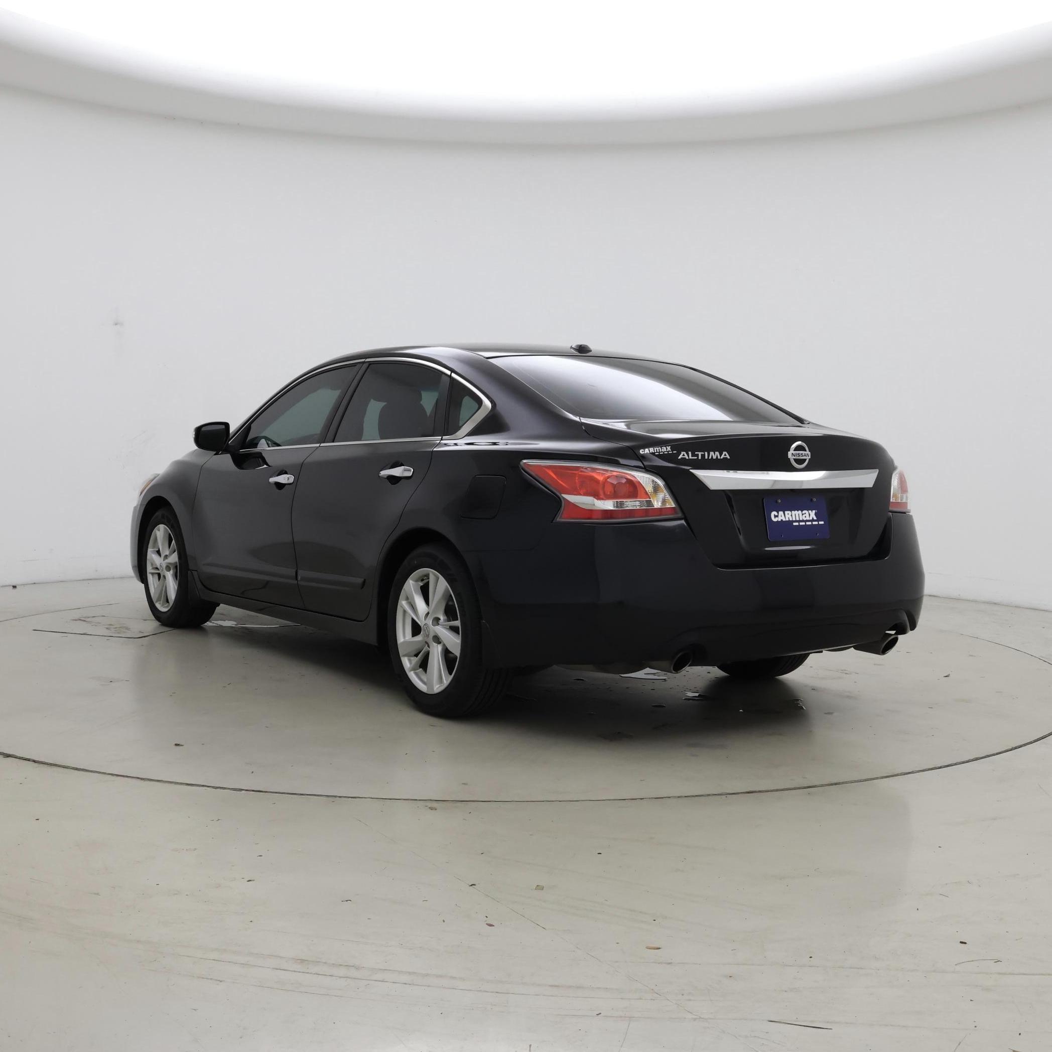 Thumbnail: 2015 Nissan Altima - 2