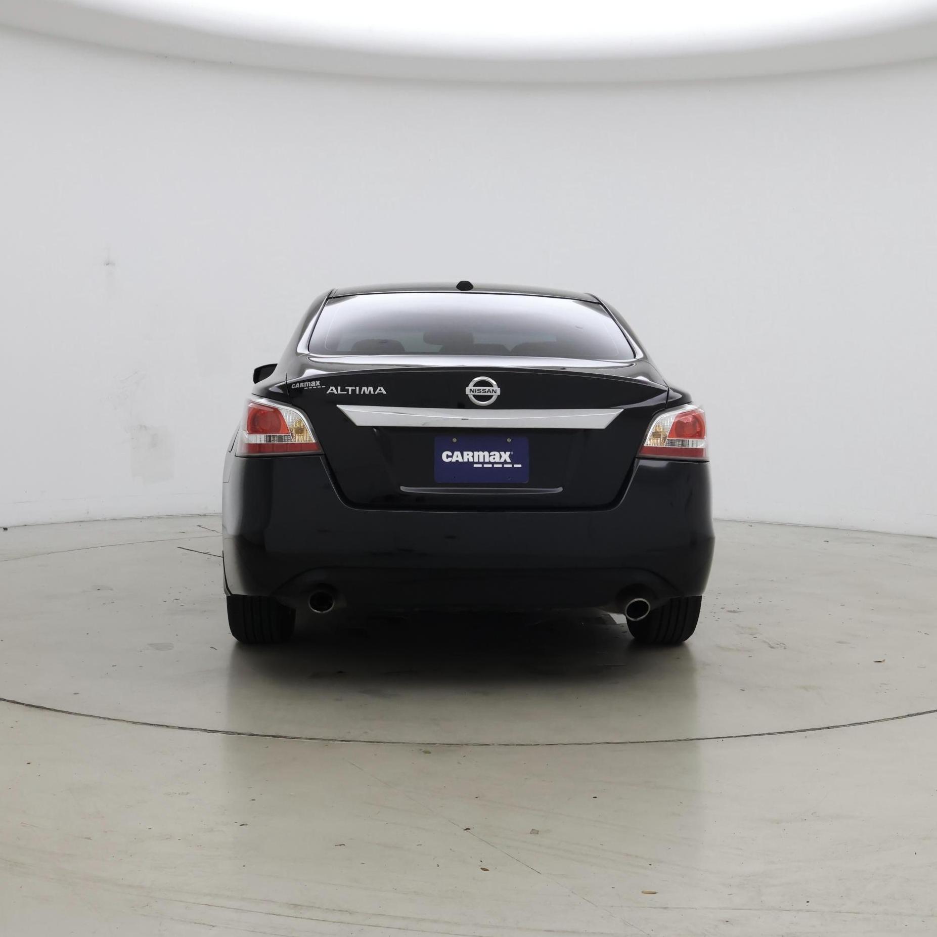 Thumbnail: 2015 Nissan Altima - 6