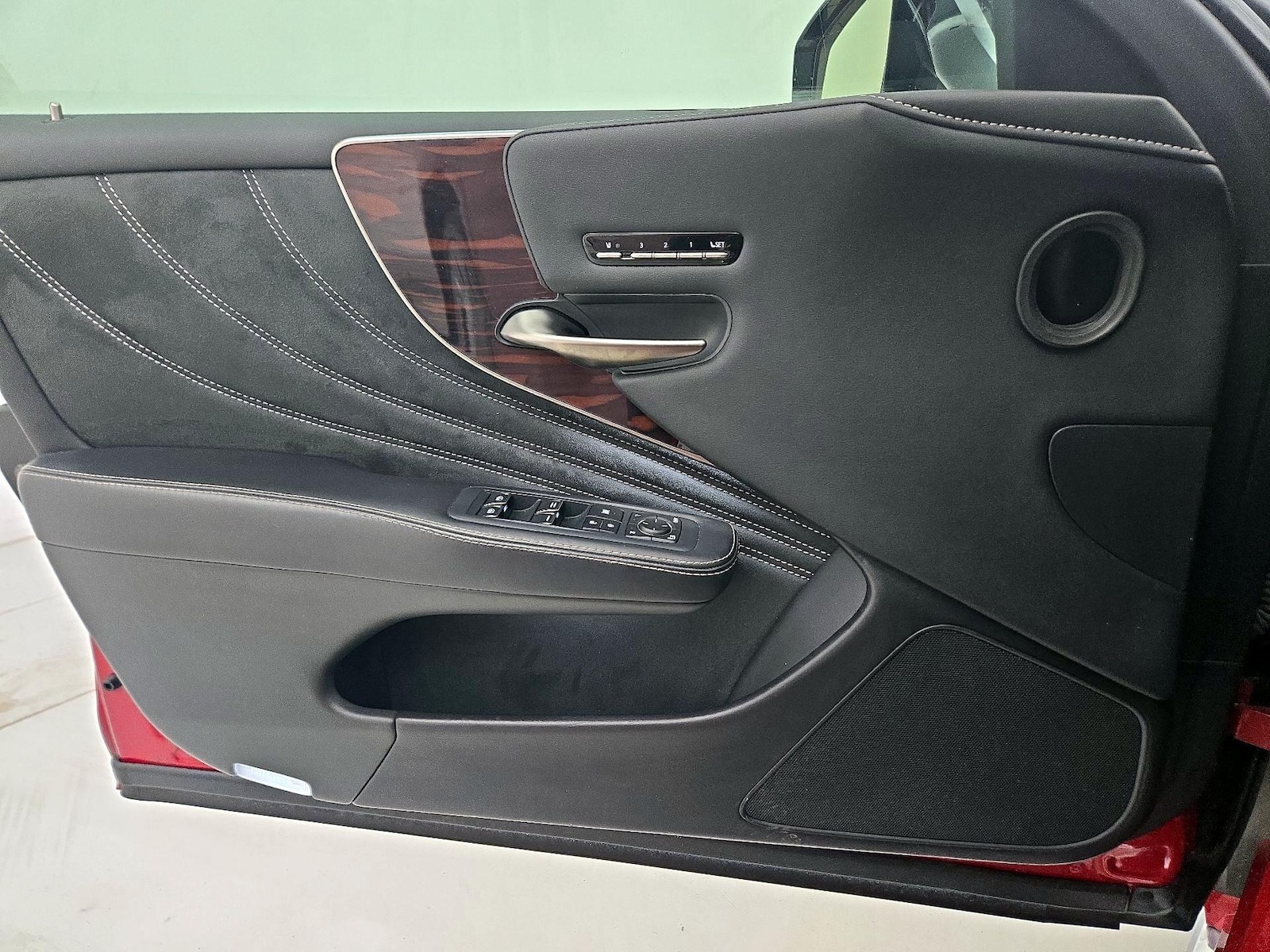 2018 Lexus LS Base - Photo 11
