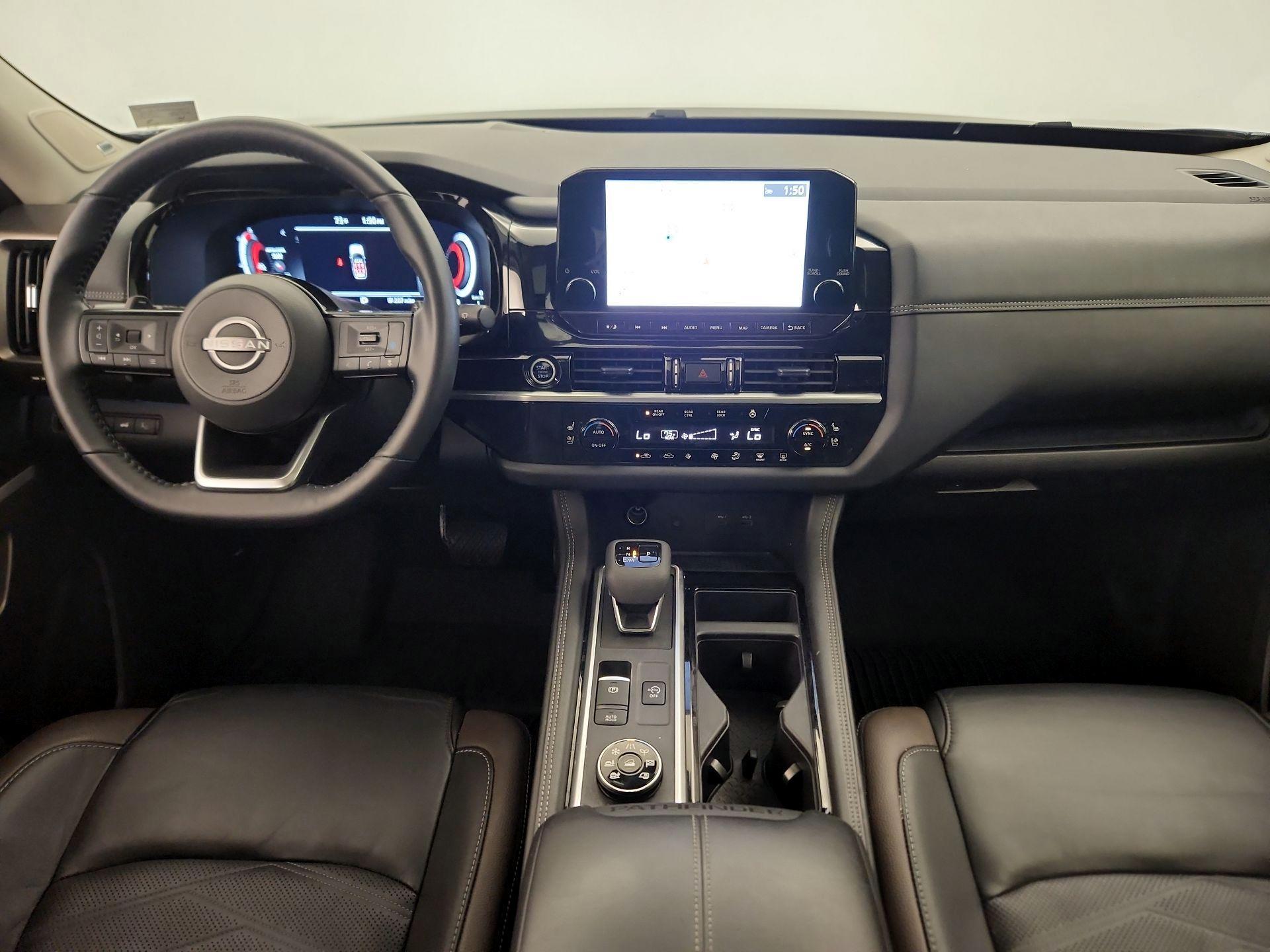 Thumbnail: 2024 Nissan Pathfinder - 9