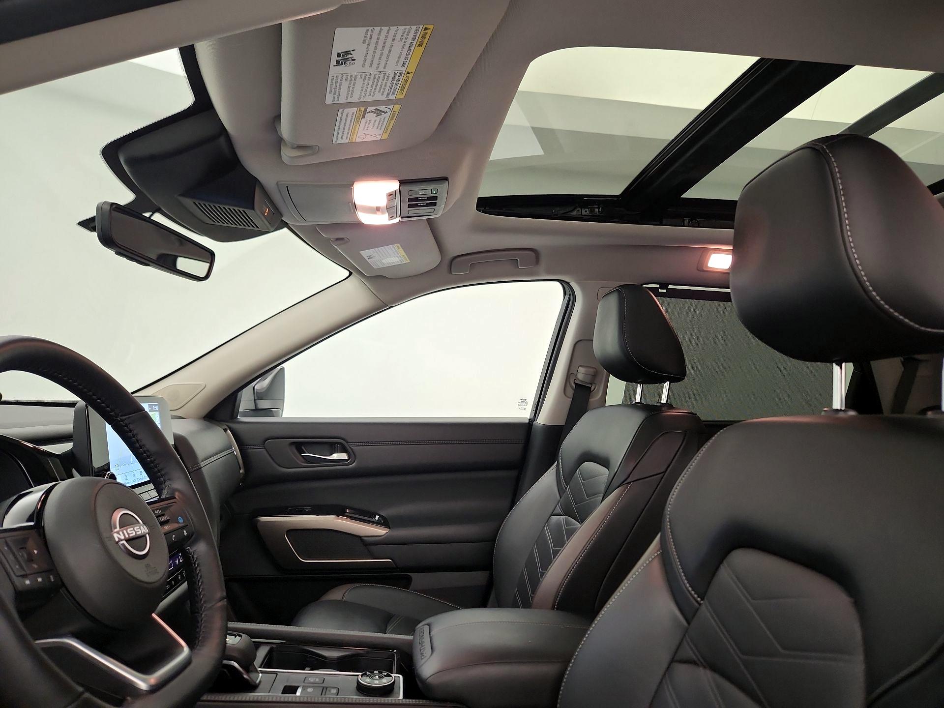 Thumbnail: 2024 Nissan Pathfinder - 20